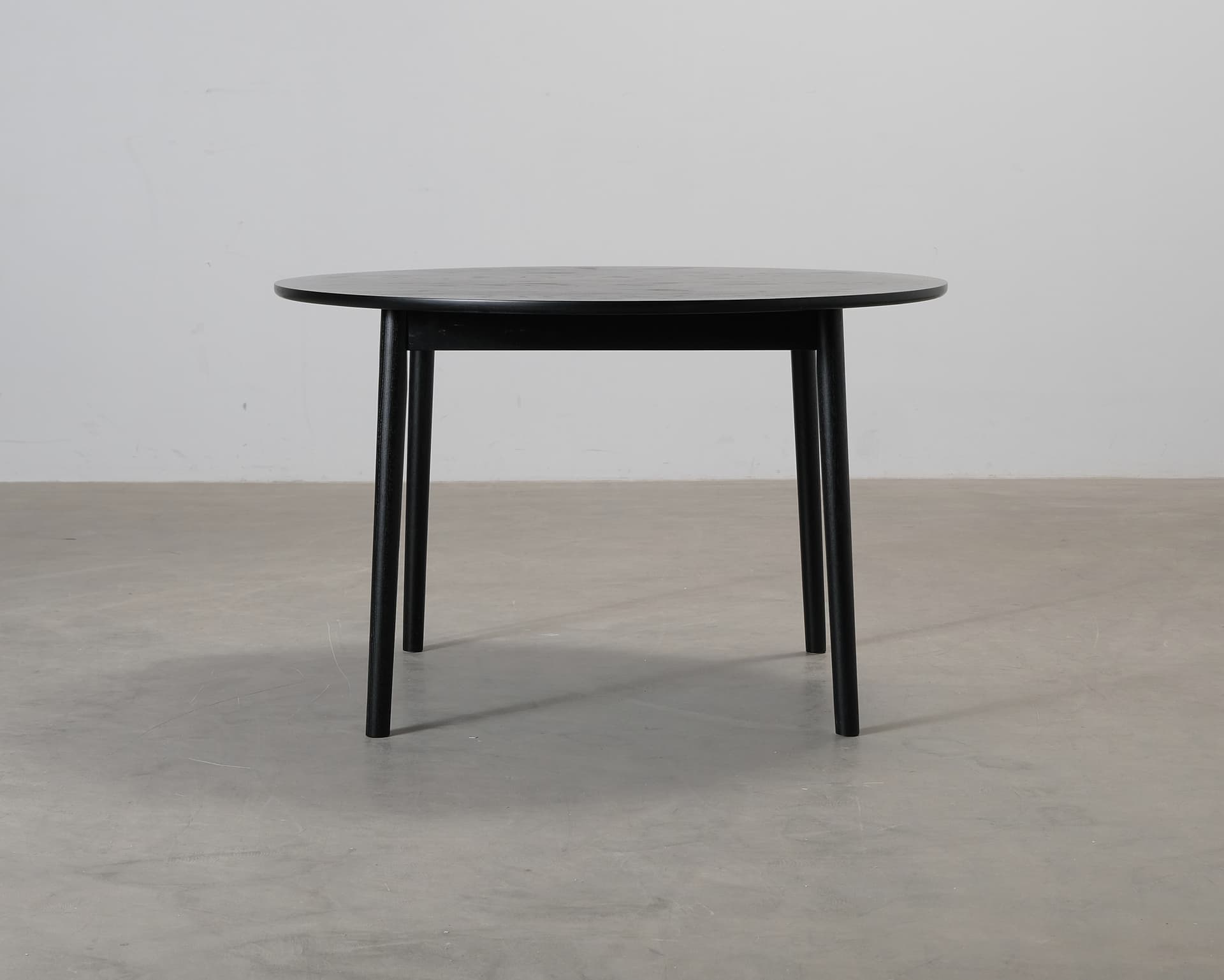 FeelDesign Rita 2.0 matbord svart