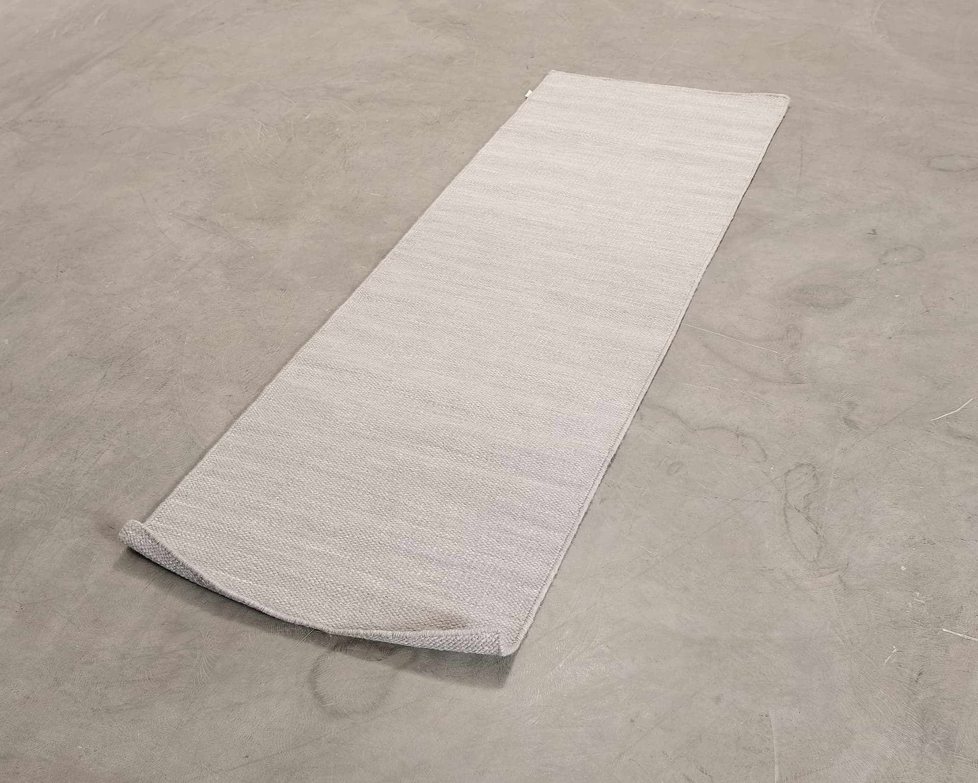 Classic Collection Plain ullmatta 80 x 250 Silver