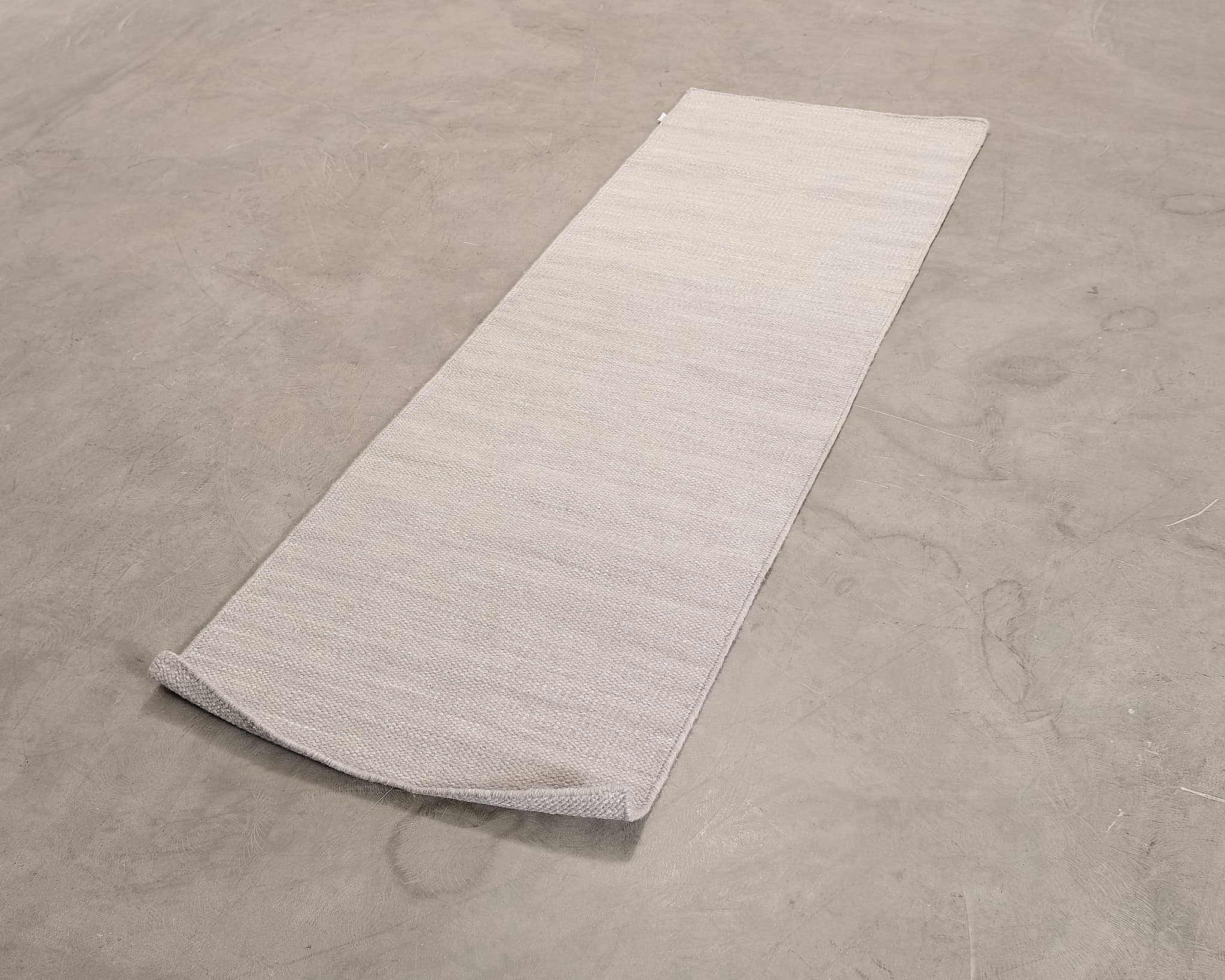 Classic Collection Plain ullmatta 80 x 250 Silver