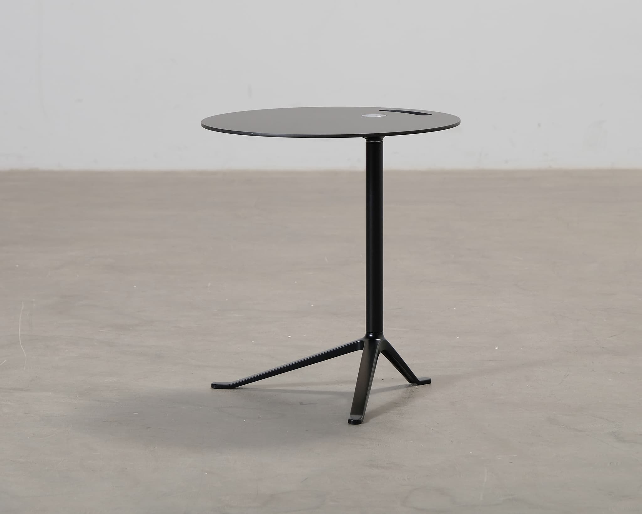 Fritz Hansen Little Friend KS12 sideboard svart