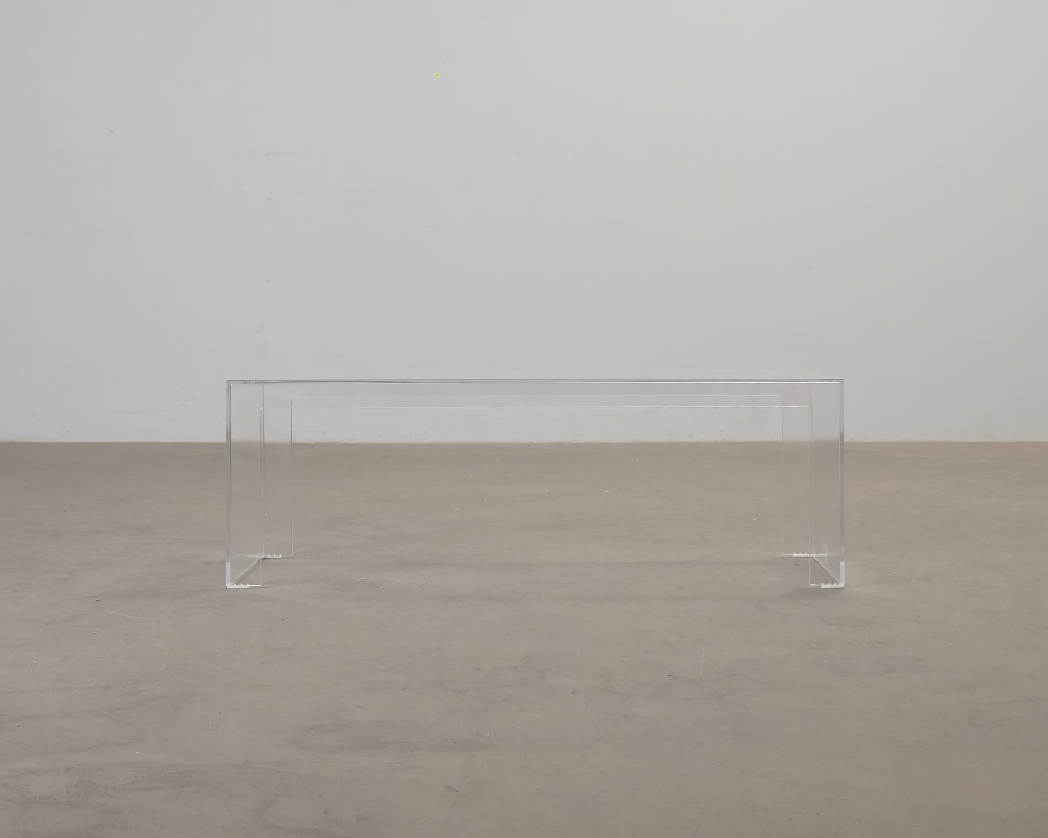 Kartell Invisible sivupöytä 40 x 120 cm