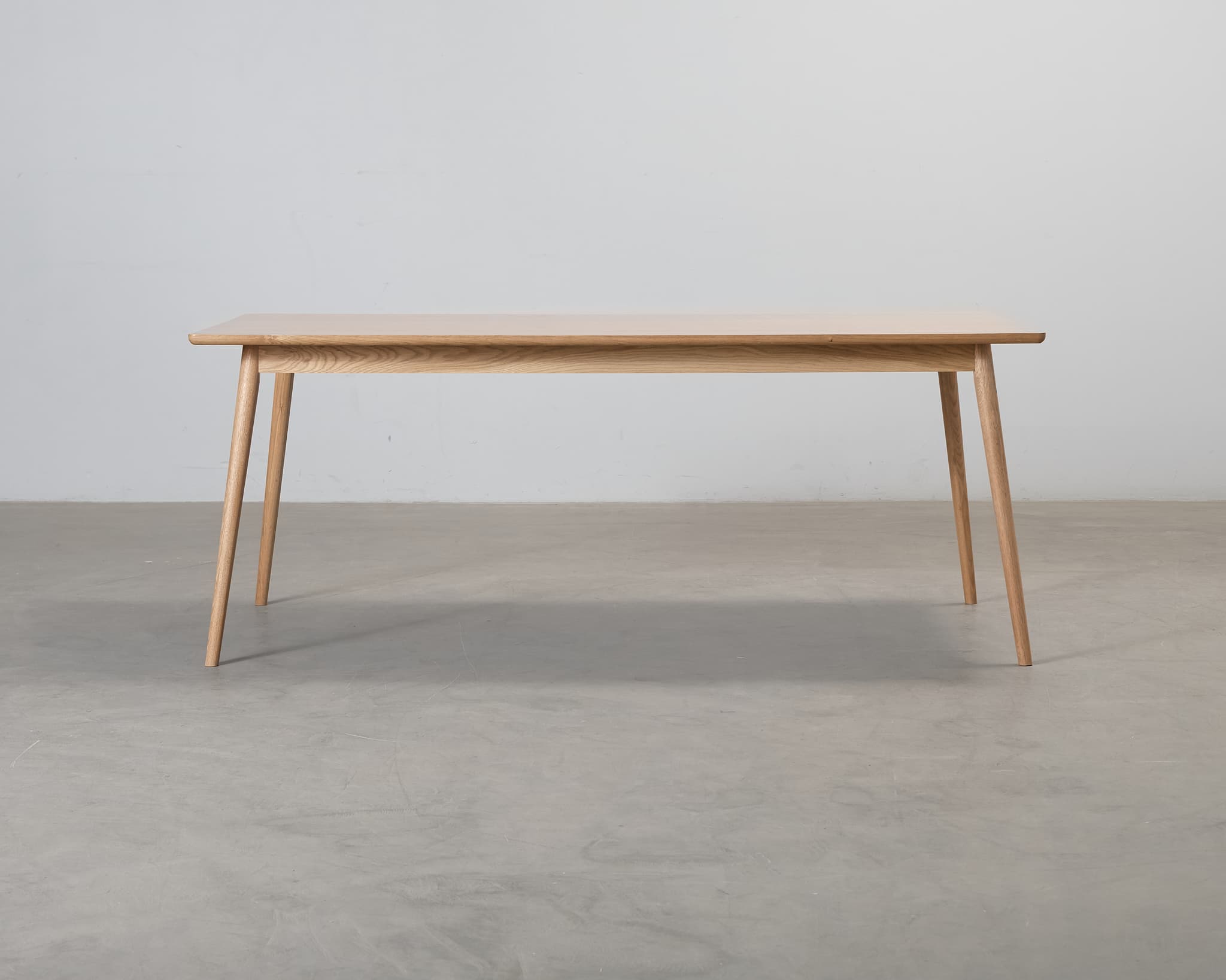 Nordic Home Sofia förlängningsbart matbord ek