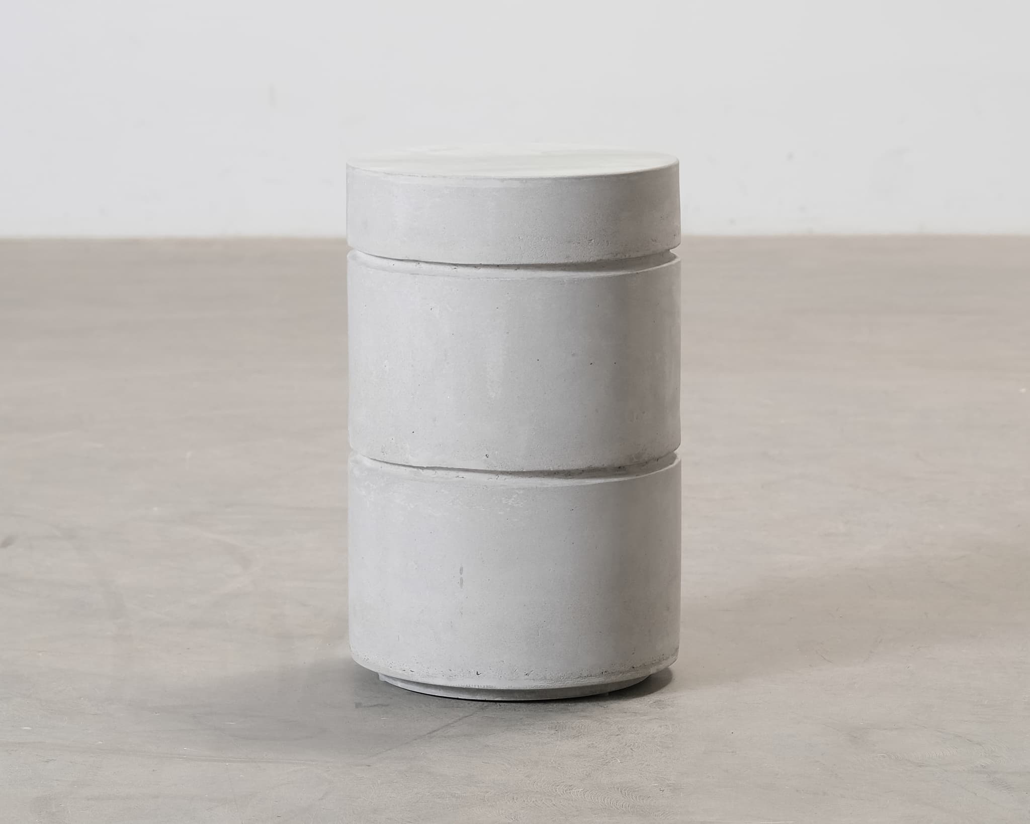 Serax Pawn sidobord, betong