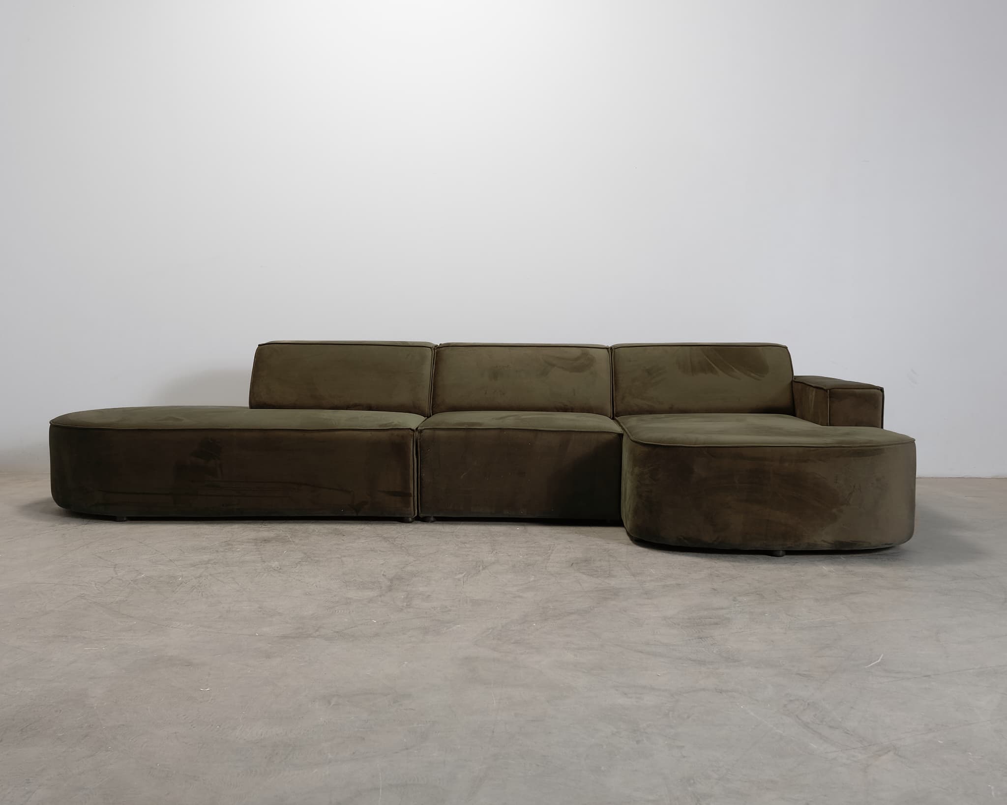 Micadoni Jodie 4-sits divansoffa grön