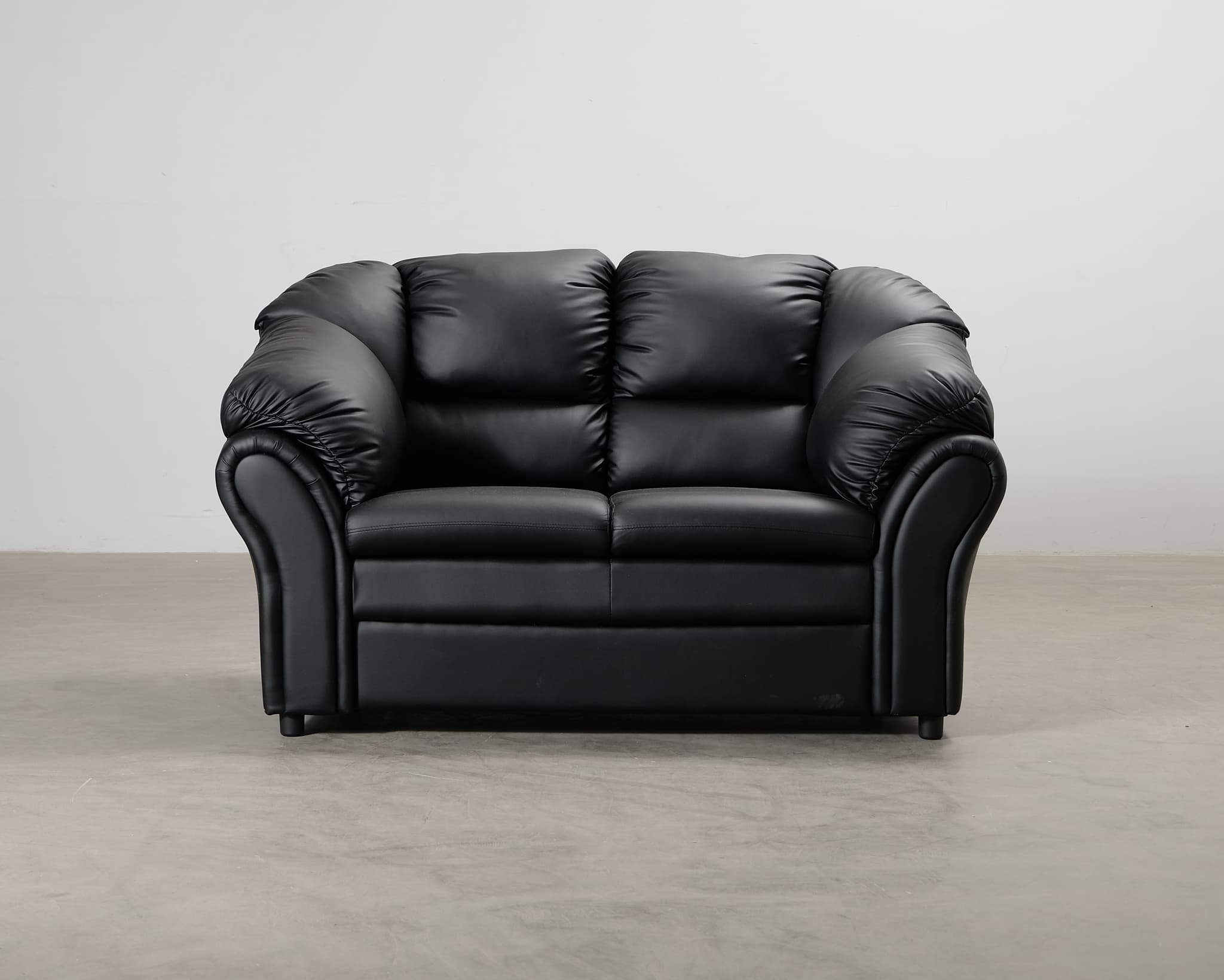 Salvador 2-sits soffa black