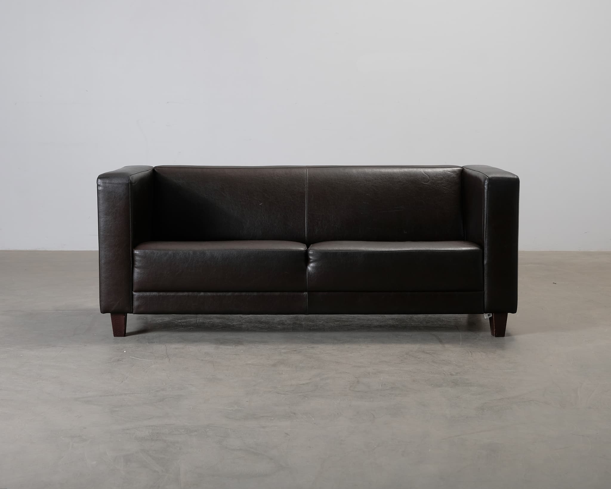 2-sits lädersoffa svart