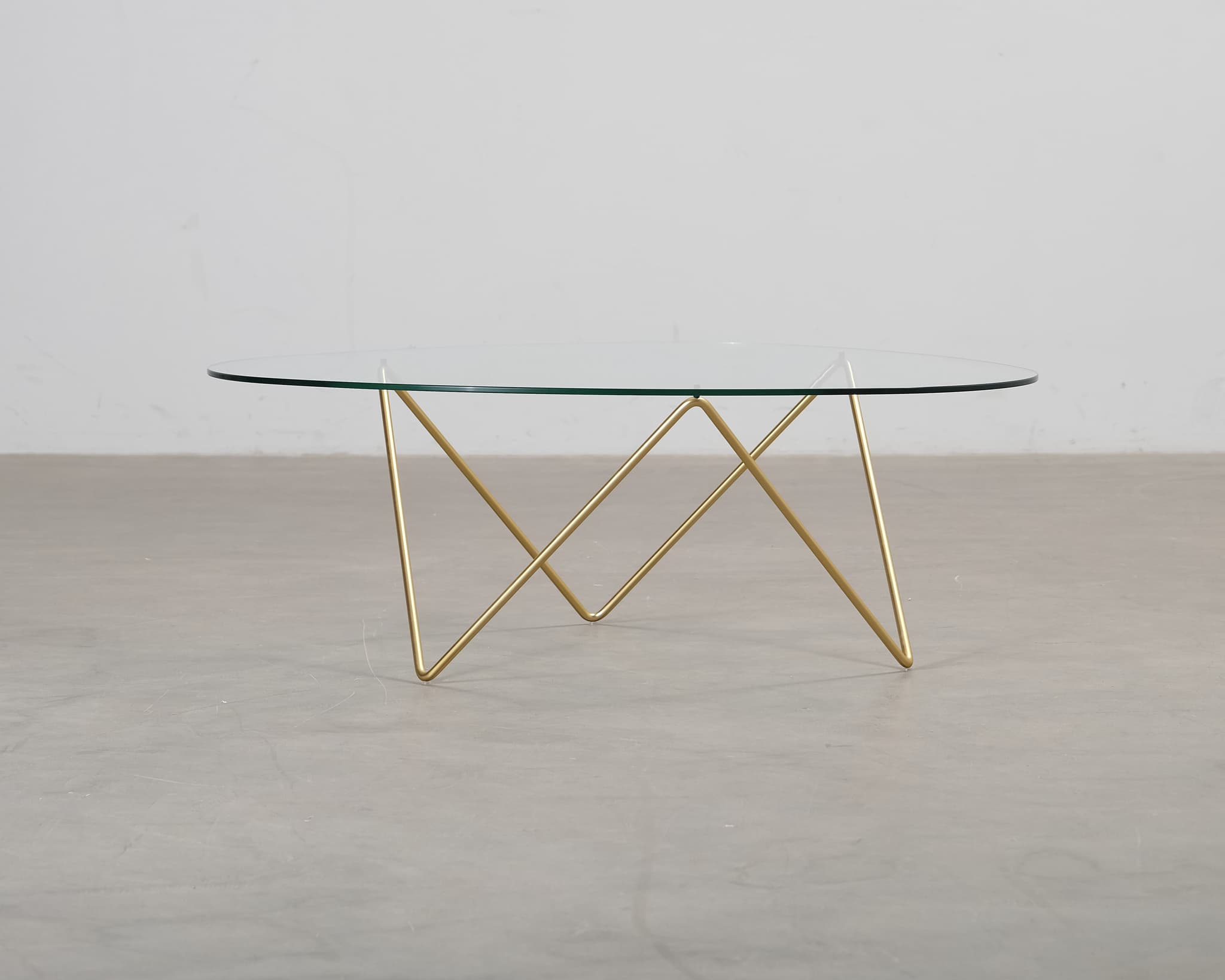 Gubi Pedrera soffbord mässing