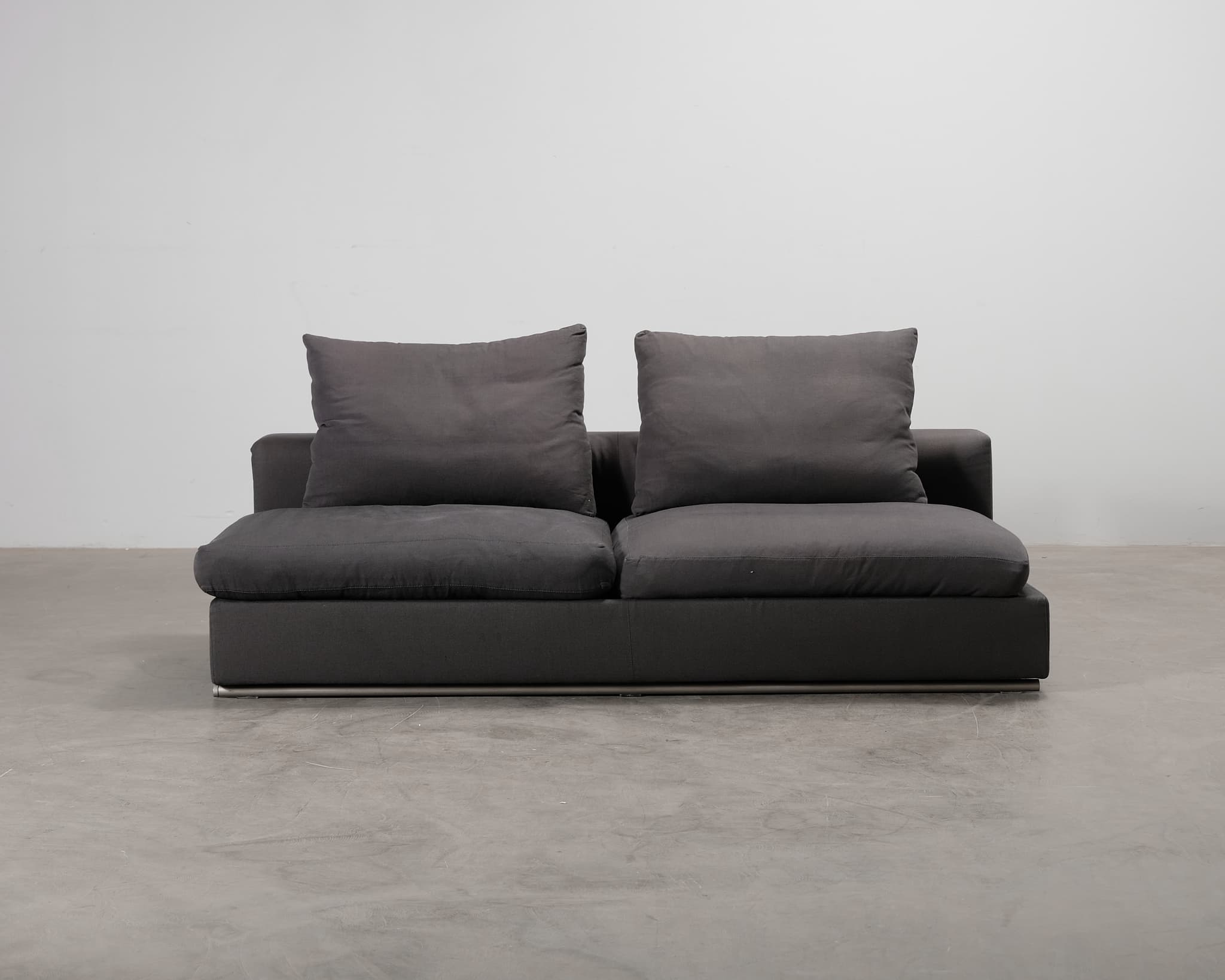Flexform Groundpiece 2-sits modulsoffa mörkgrå