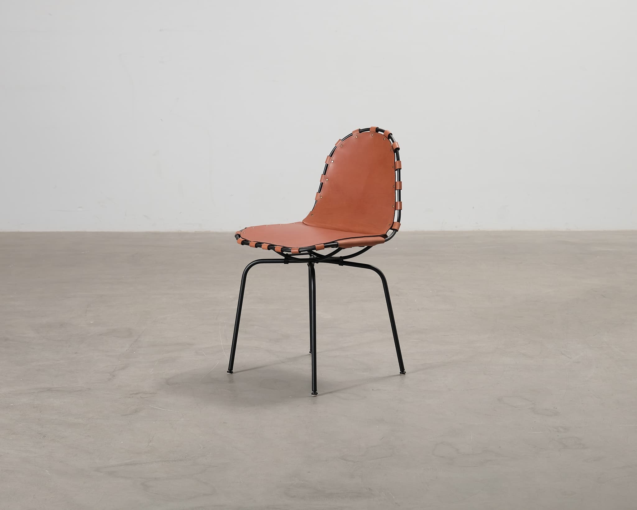 OX Denmarq Stretch stol cognacläder / svart