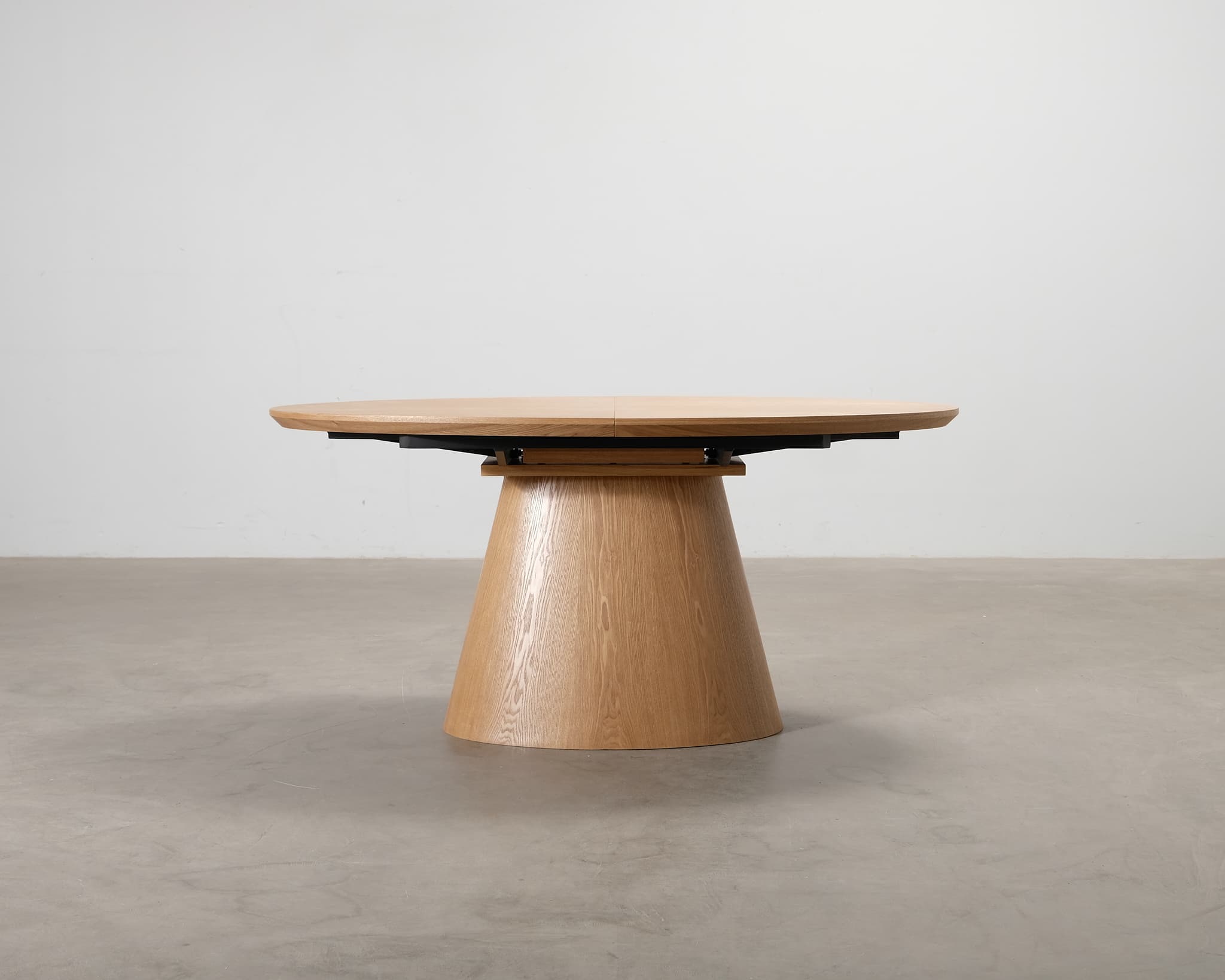 Cosmopolitan Design Max utdragbart matbord