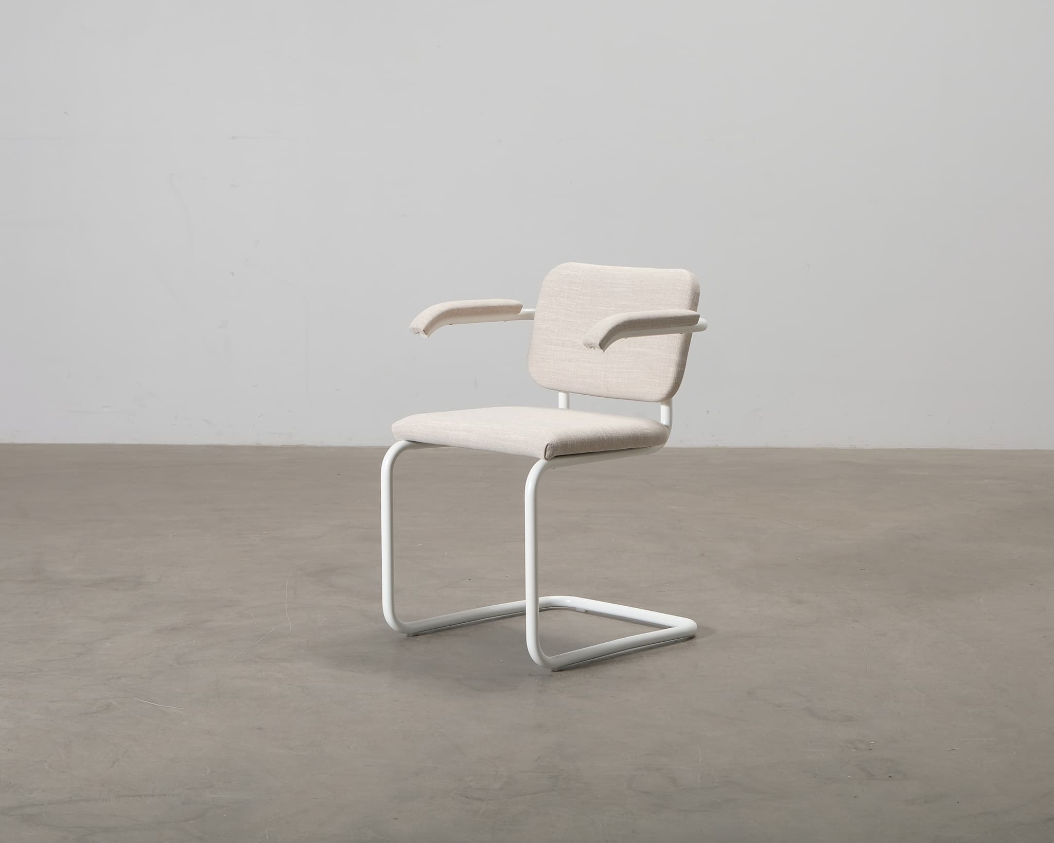 Knoll Cesca stol med armstöd beige / vit