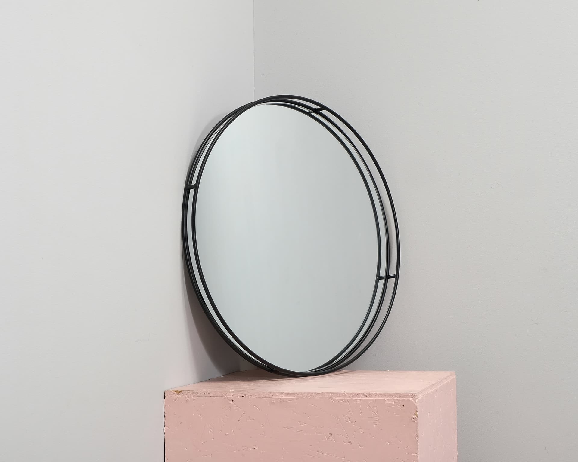 FeelDesign Mood spegel ø 62 cm svart
