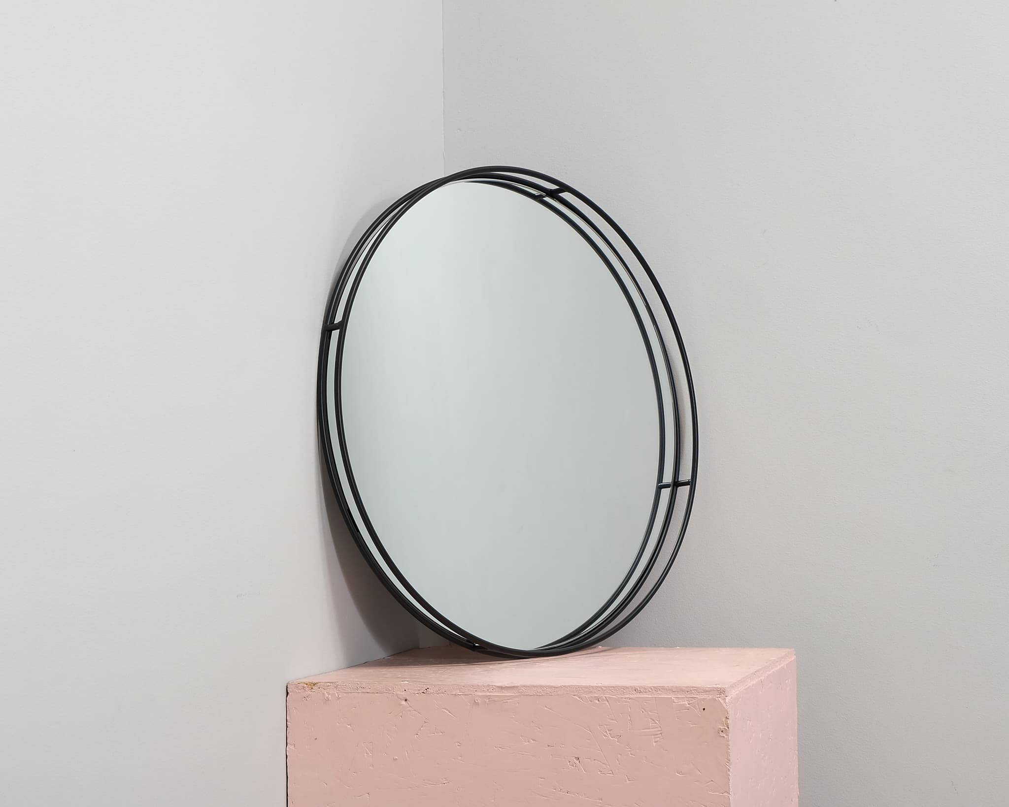 FeelDesign Mood spegel ø 62 cm svart