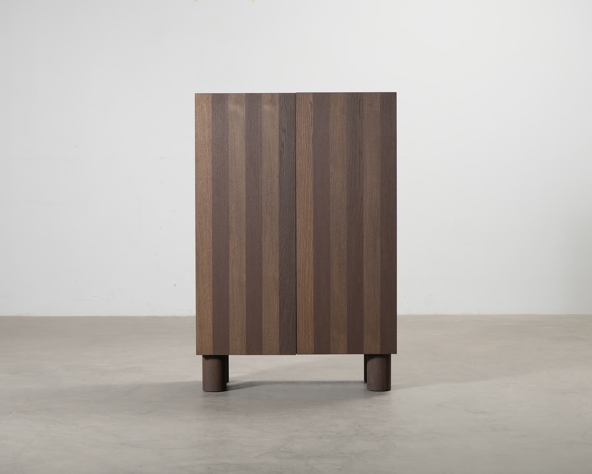 Ferm Living Post skåp rökt ek