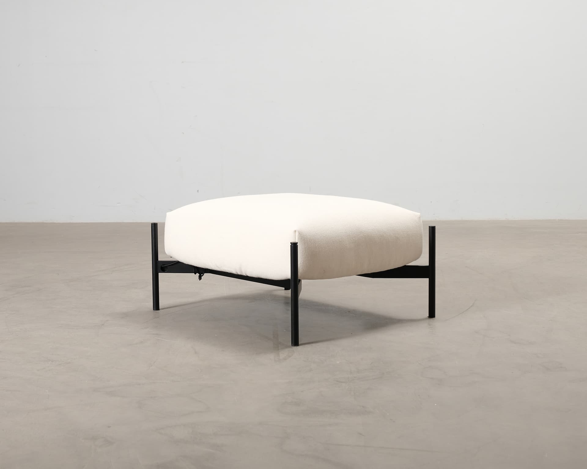 Fogia Fragment footstool