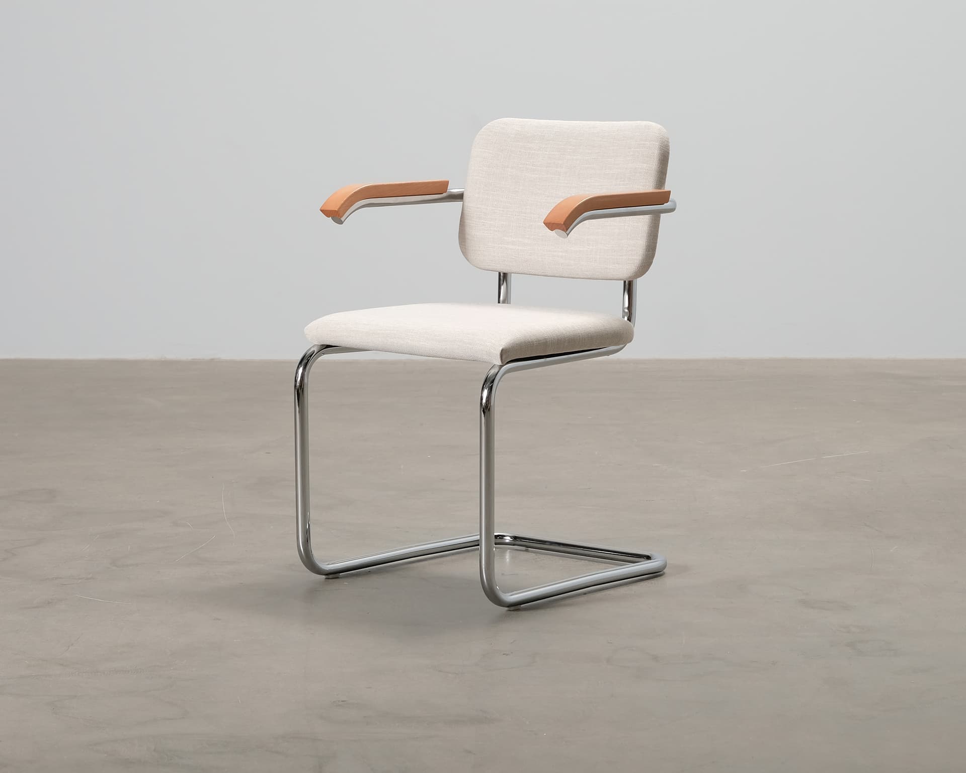 Knoll Cesca stol med armstöd ljusbeige / bök