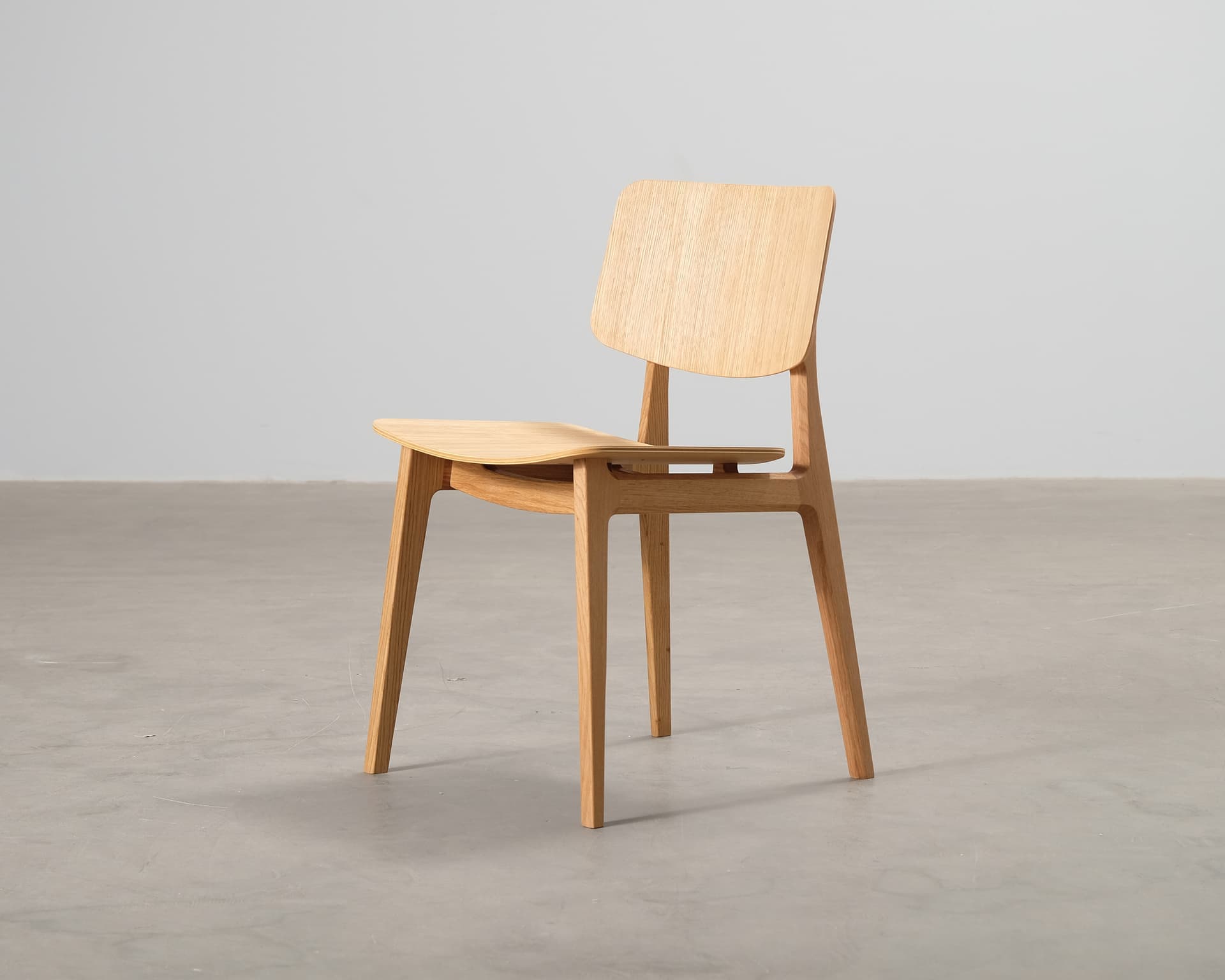 Magnus Olesen Freya Two matstol ek