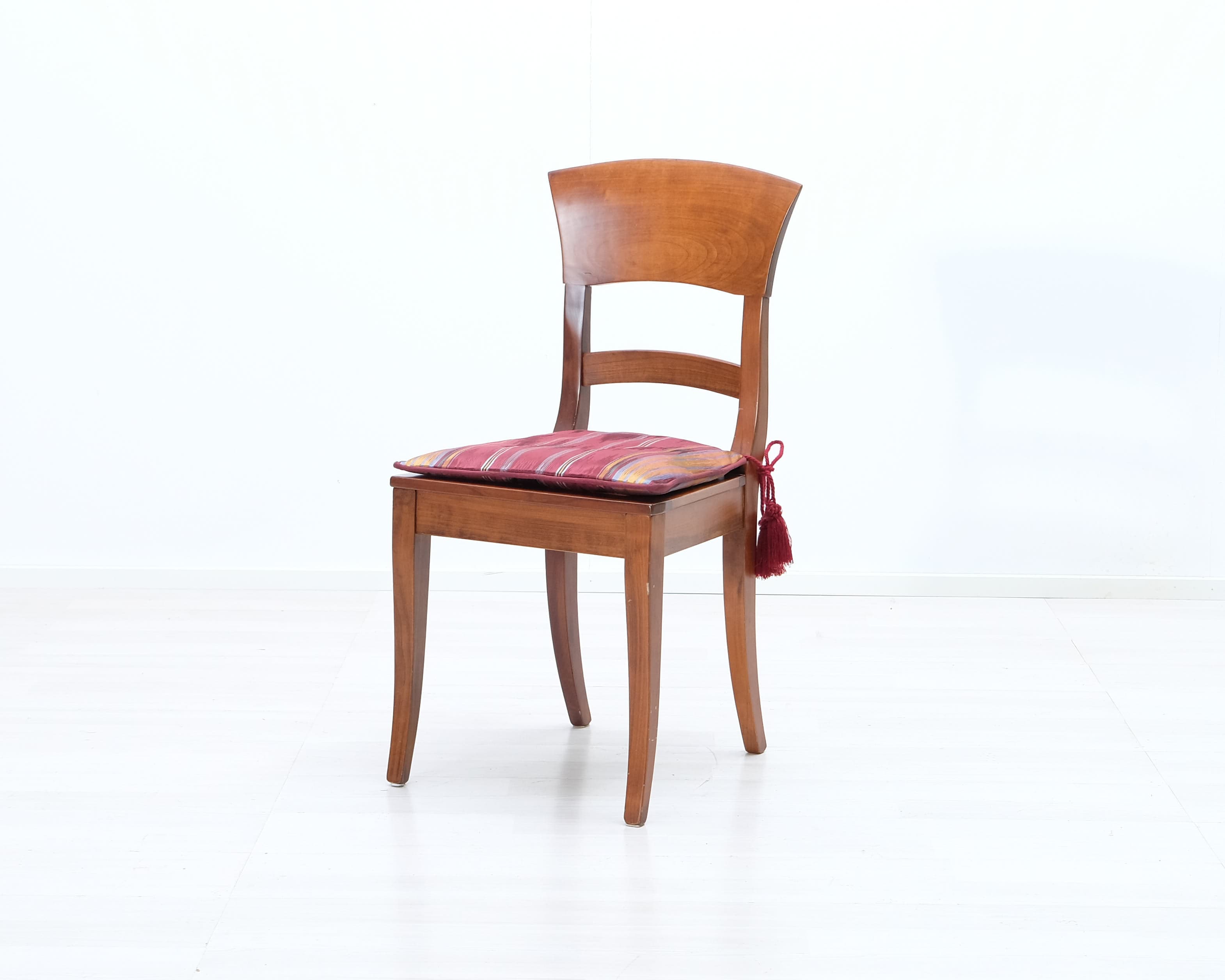 Stol med sits i rotting