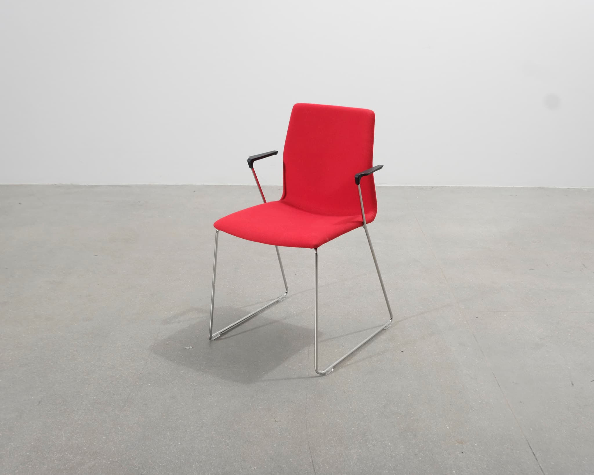 Four Design FourSure 88 konferensstol röd