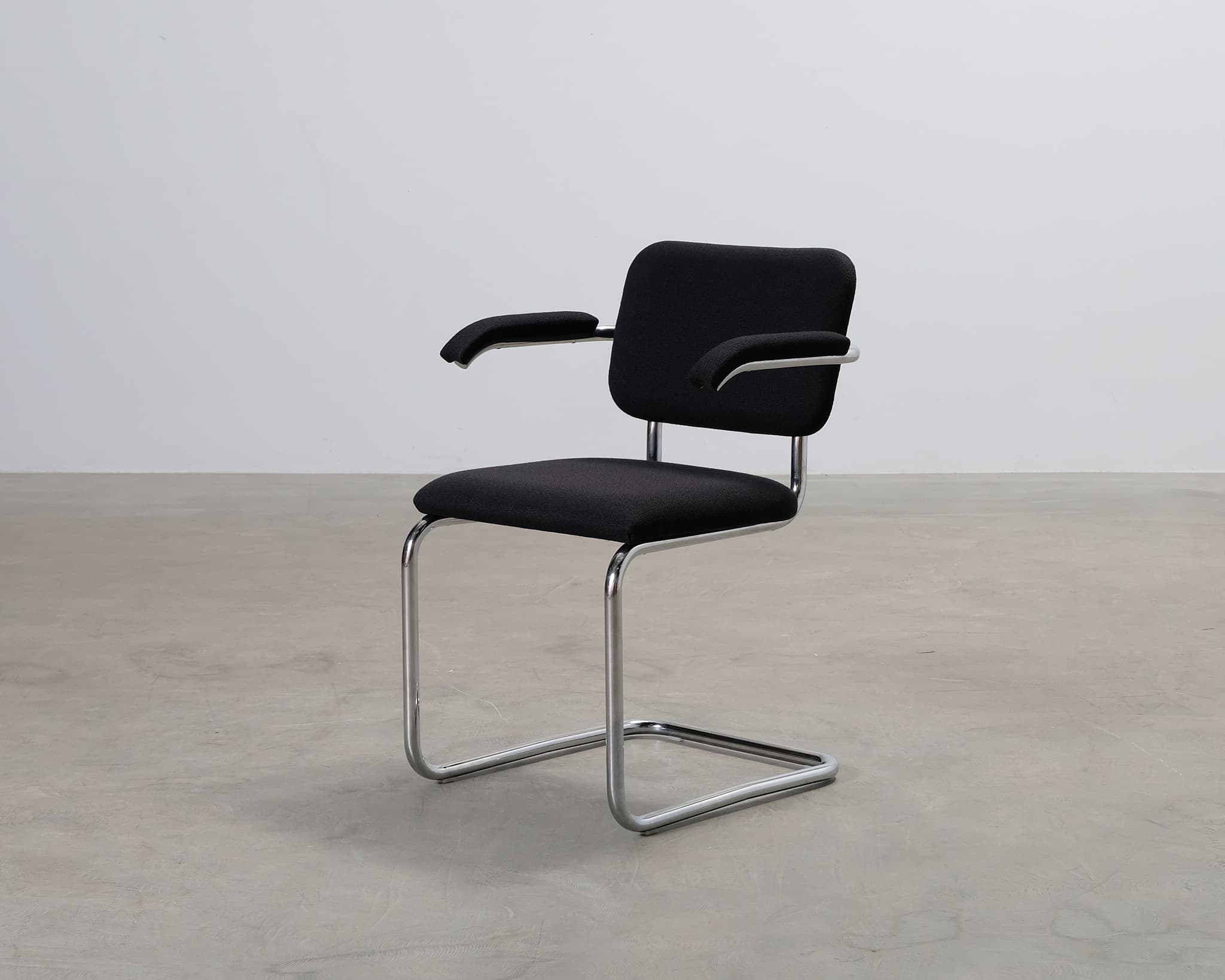 Knoll Cesca stol svart