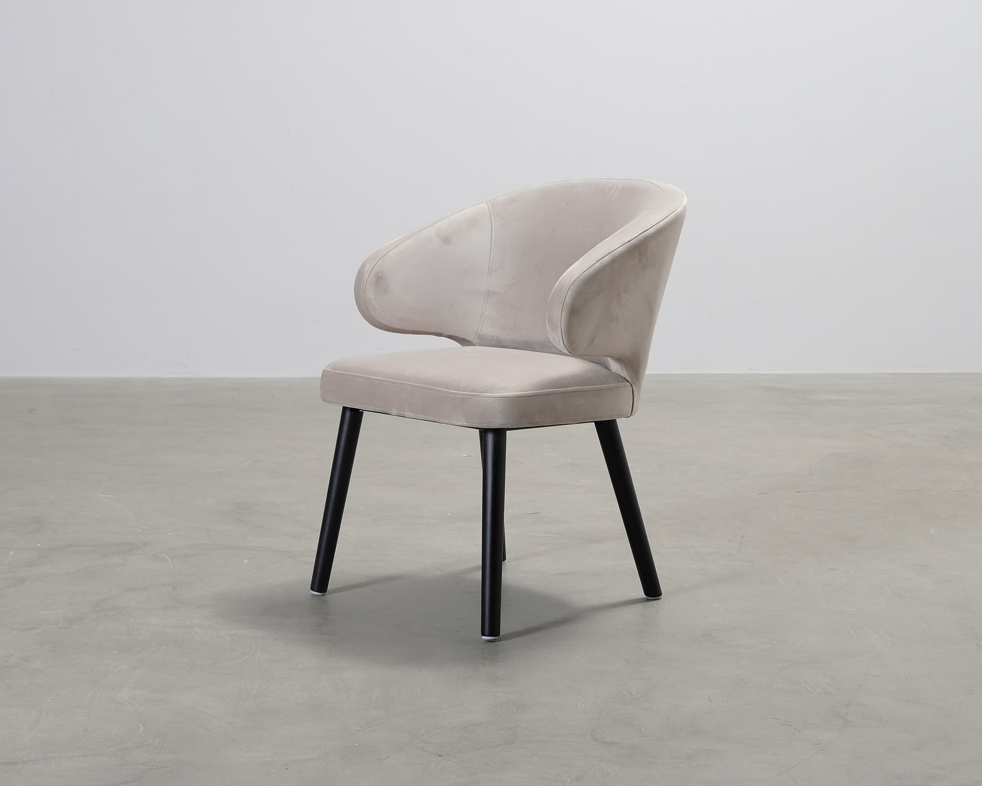 Richmond Interiors Indigo sammetsstol beige