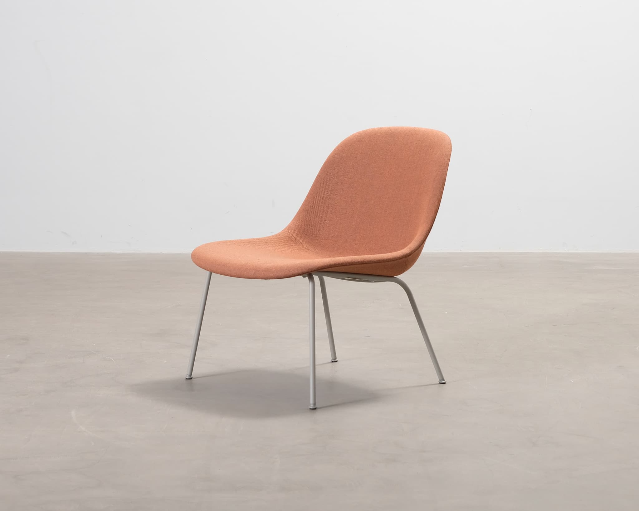 Muuto Fiber fåtölj orange