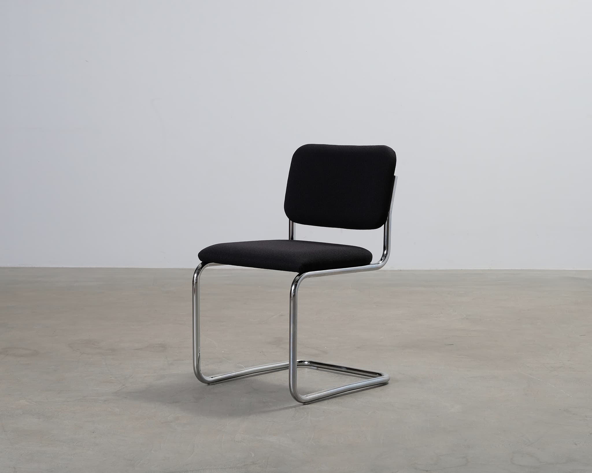 Knoll Cesca stol svart