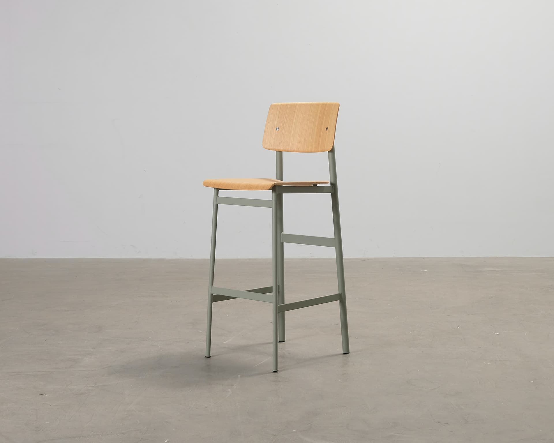 Muuto Loft barstol ek / grön