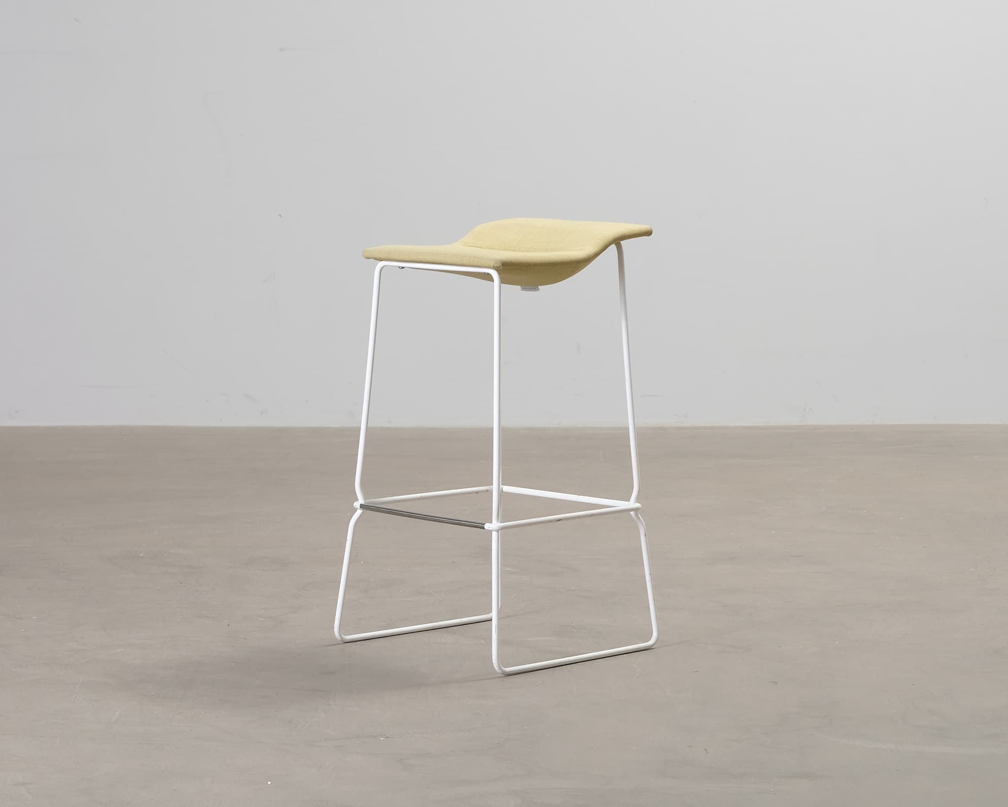 Viccarbe Last Minute pall gul