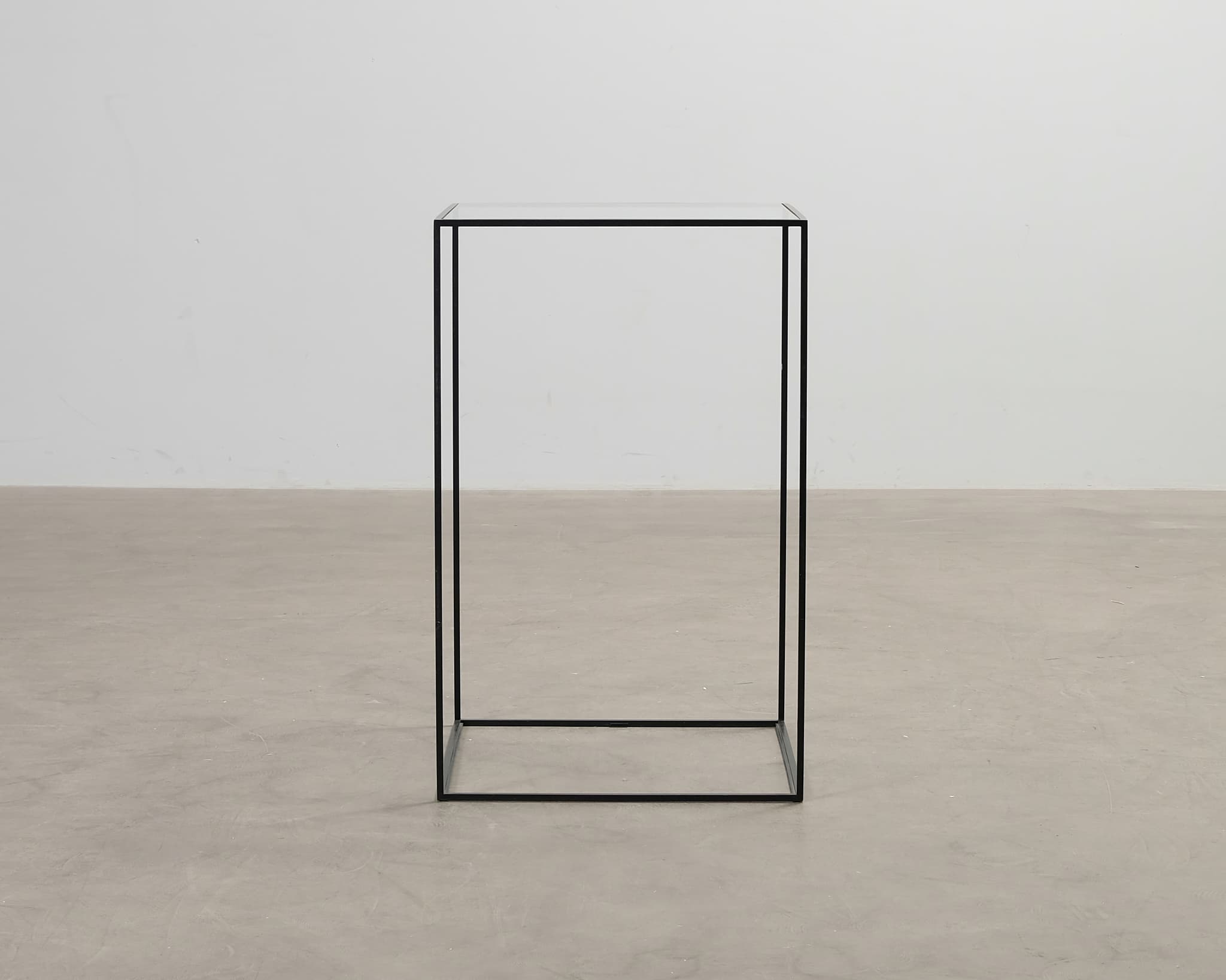 Sidobord med glasyta svart