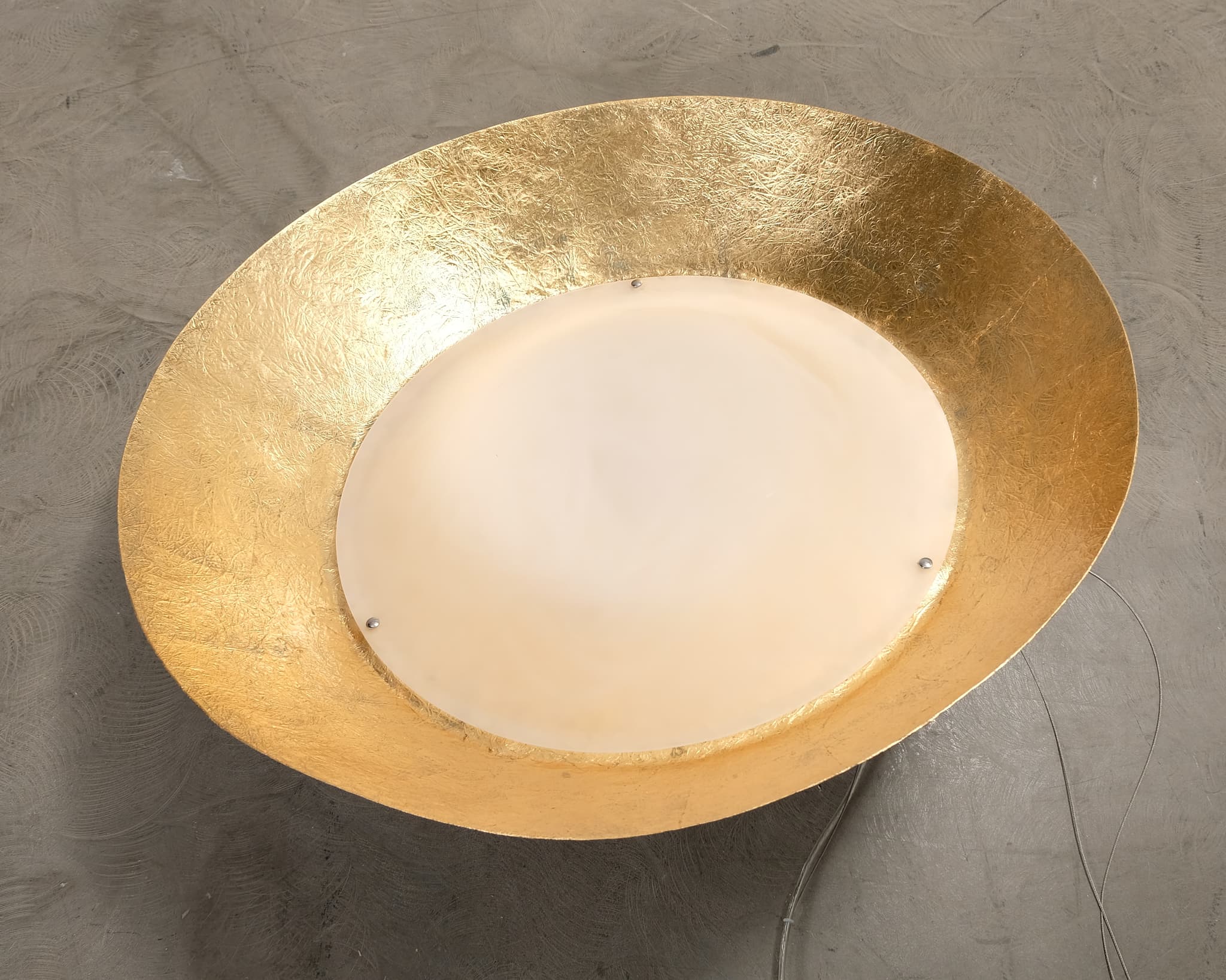 Pendellampa svart/guld