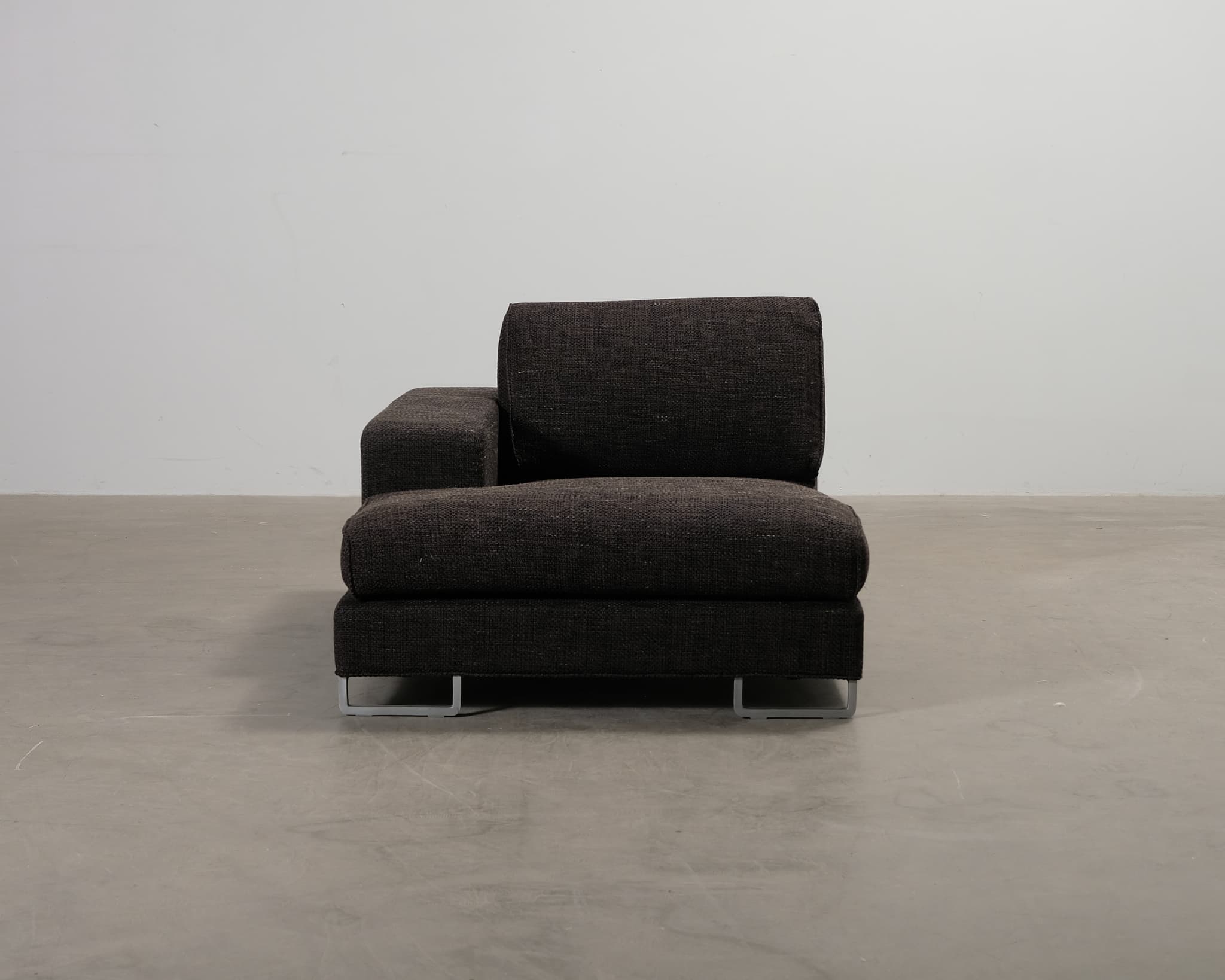 Arketipo Plat divan mörkgrå