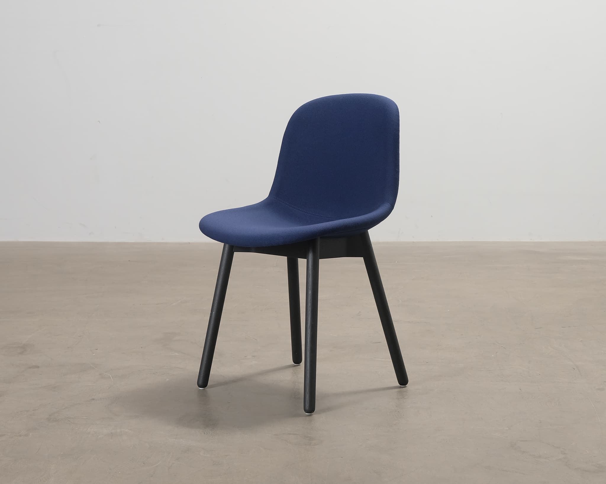 HAY Neu 13 stol mörkblå