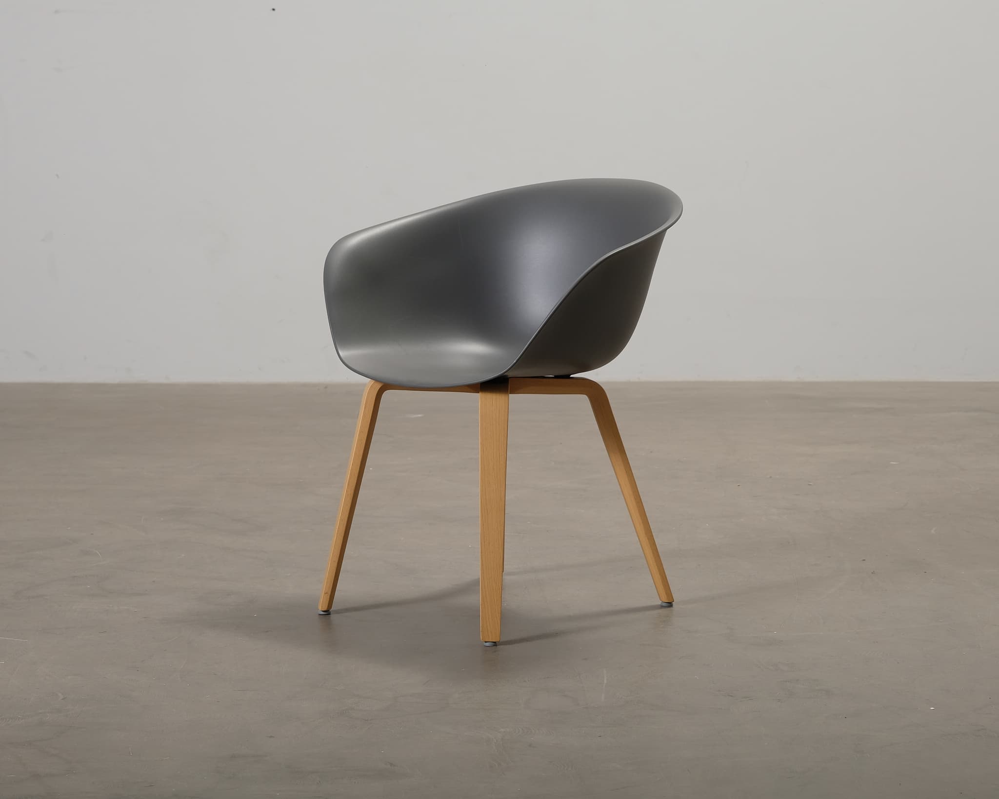 Arper Duna 02 stol grå