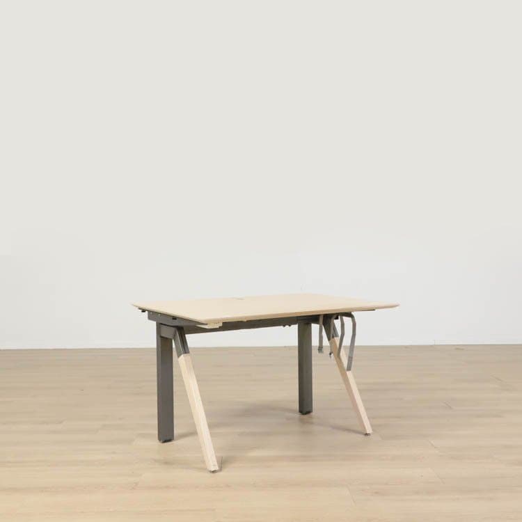 Elektriskt Höj &amp; sänkbart  skrivbord - Alternativ 2 117x80 cm