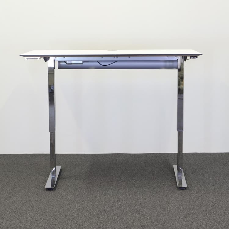 Elektriskt höj-och sänkbart  skrivbord