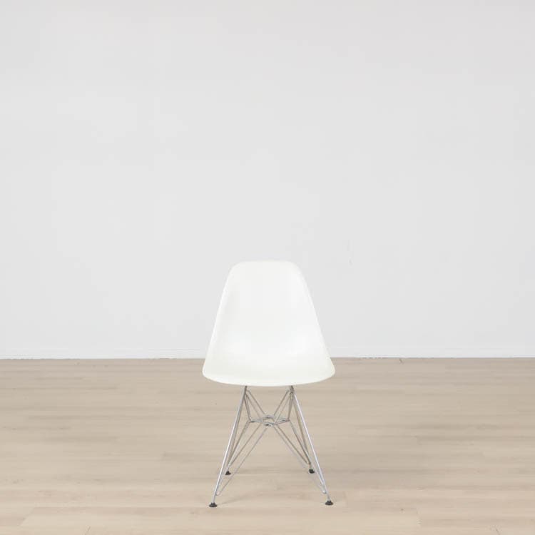Stol Eames Plastic Side Chair RE DSR