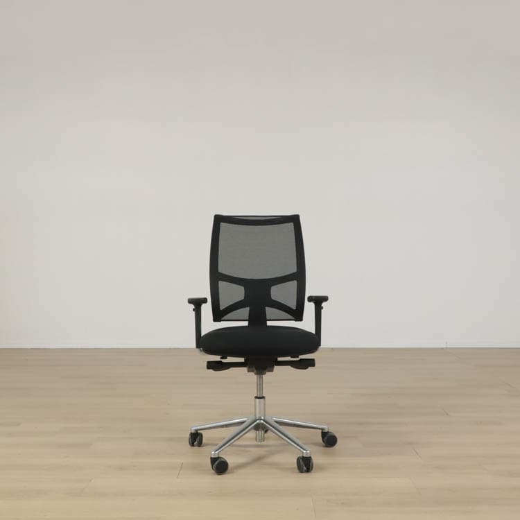 Kontorsstol - Med armstöd