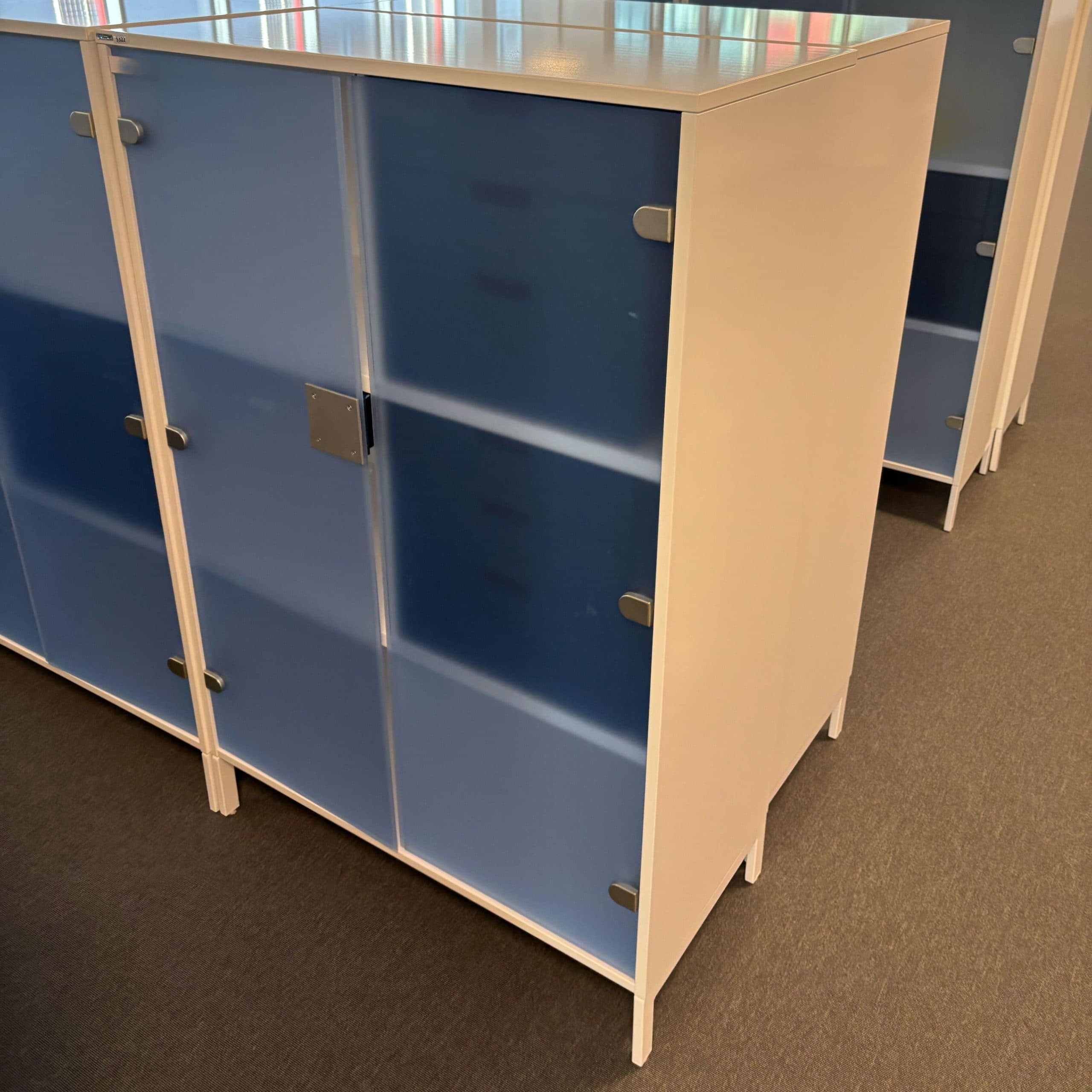 Förvaringsskåp med RFID - Låg