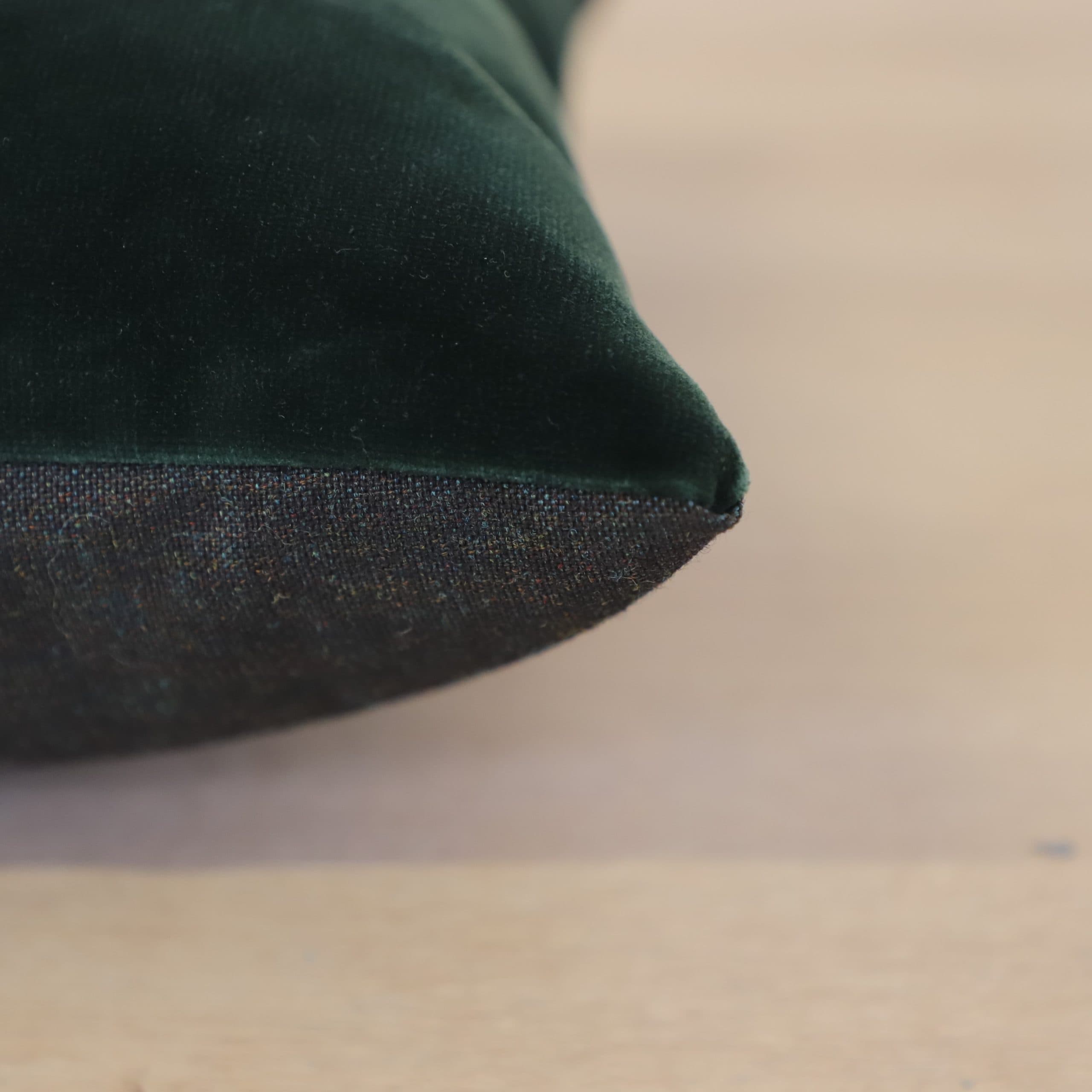 Sammetskudde - Mörkgrön