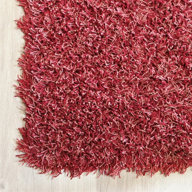 Röd matta - 383x328 cm