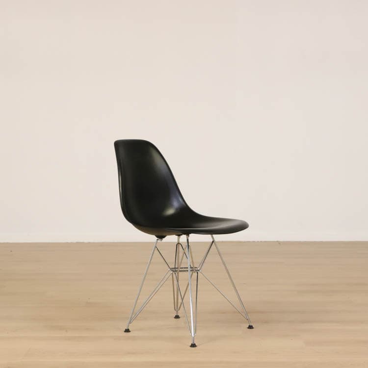 Stol Eames Plastic Side Chair RE DSR
