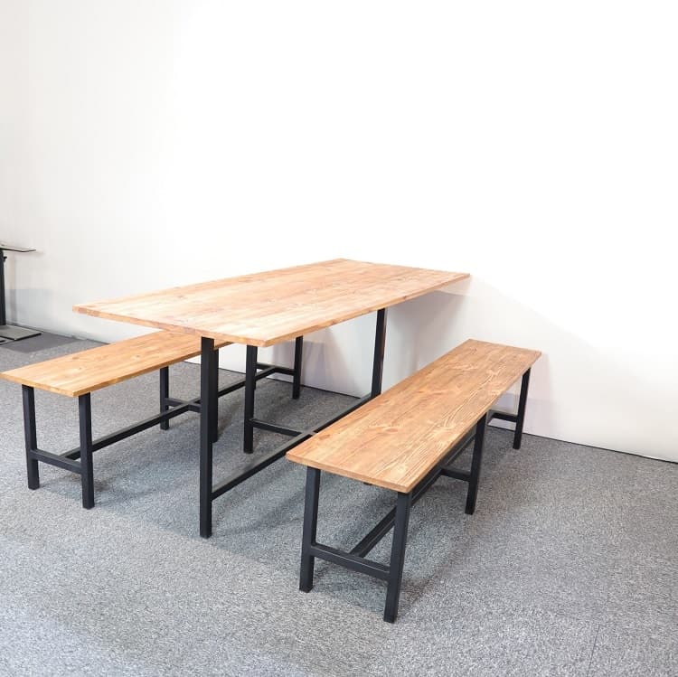 Matgrupp med bänkar - Bord utan bänkar