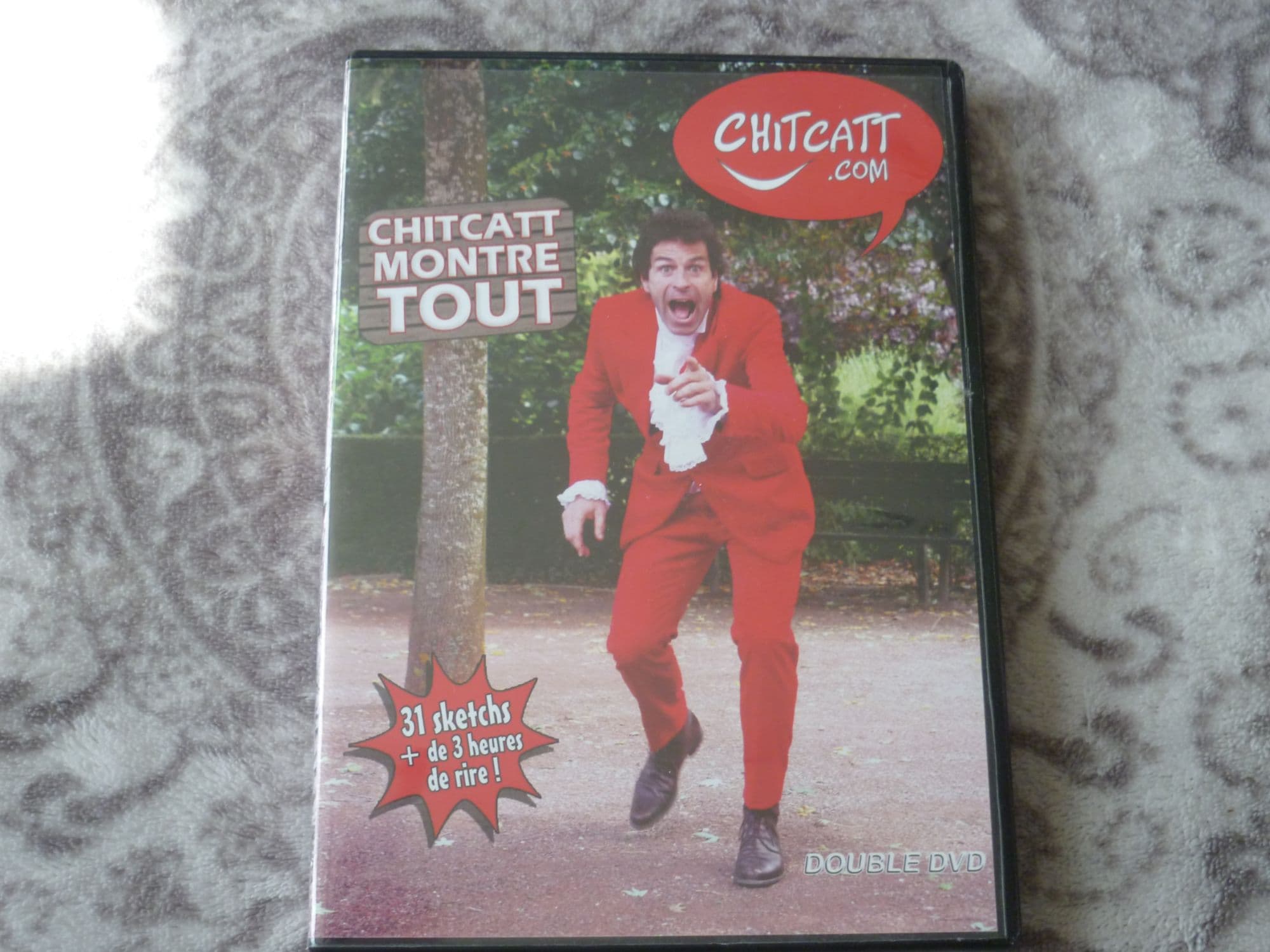 Chitcatt Montre Tout