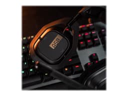 ASTRO A50 + Station de base - For Xbox One - micro-casque - circum-aural - 2,4 GHz - sans fil - avec émetteur-récepteur/support de charge station de base ASTRO Wireless XB1 5 GHz - pour Xbox One, Xbox One S, Xbox One X