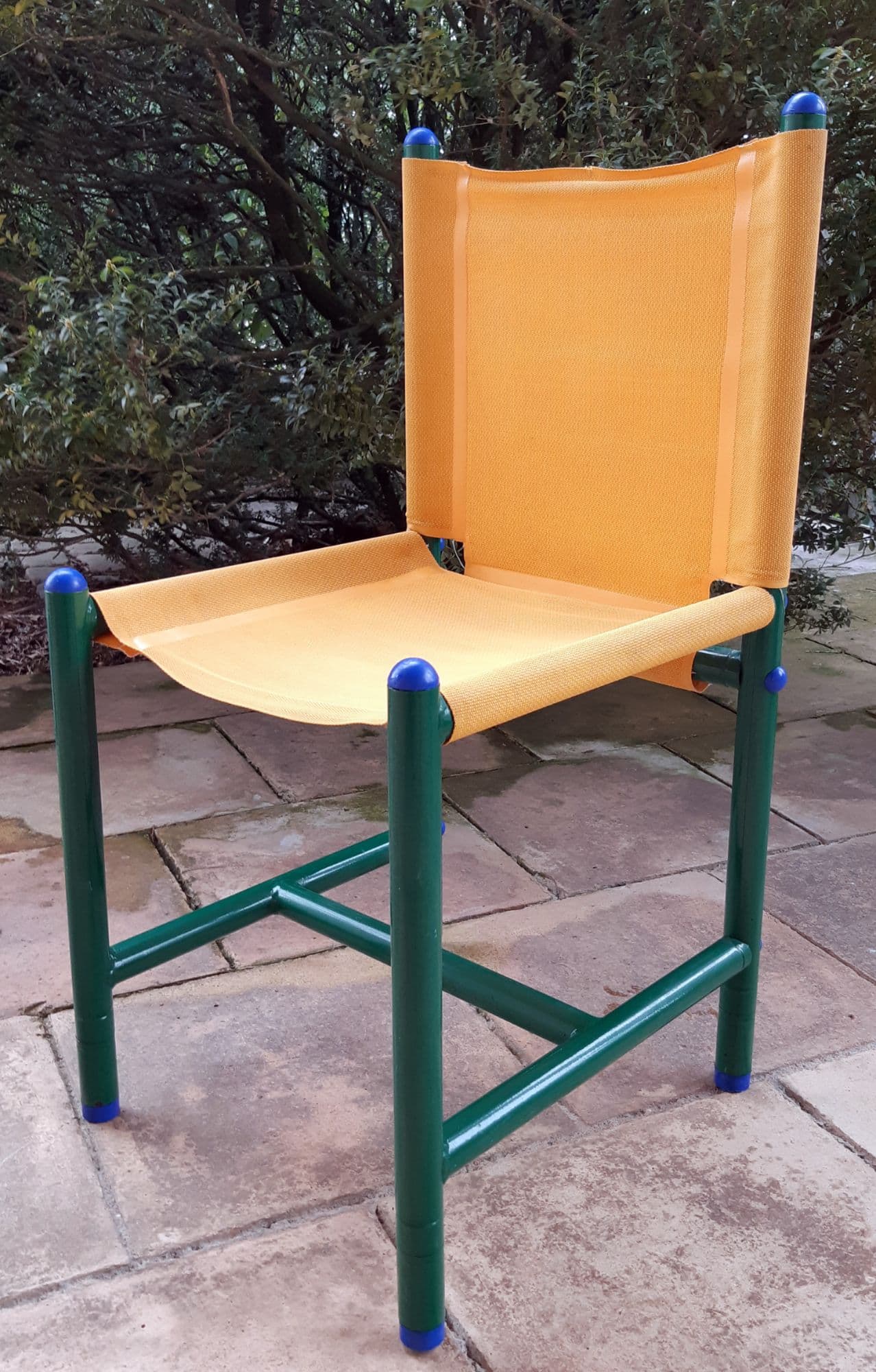 Chaise d'enfant 1980 design italien