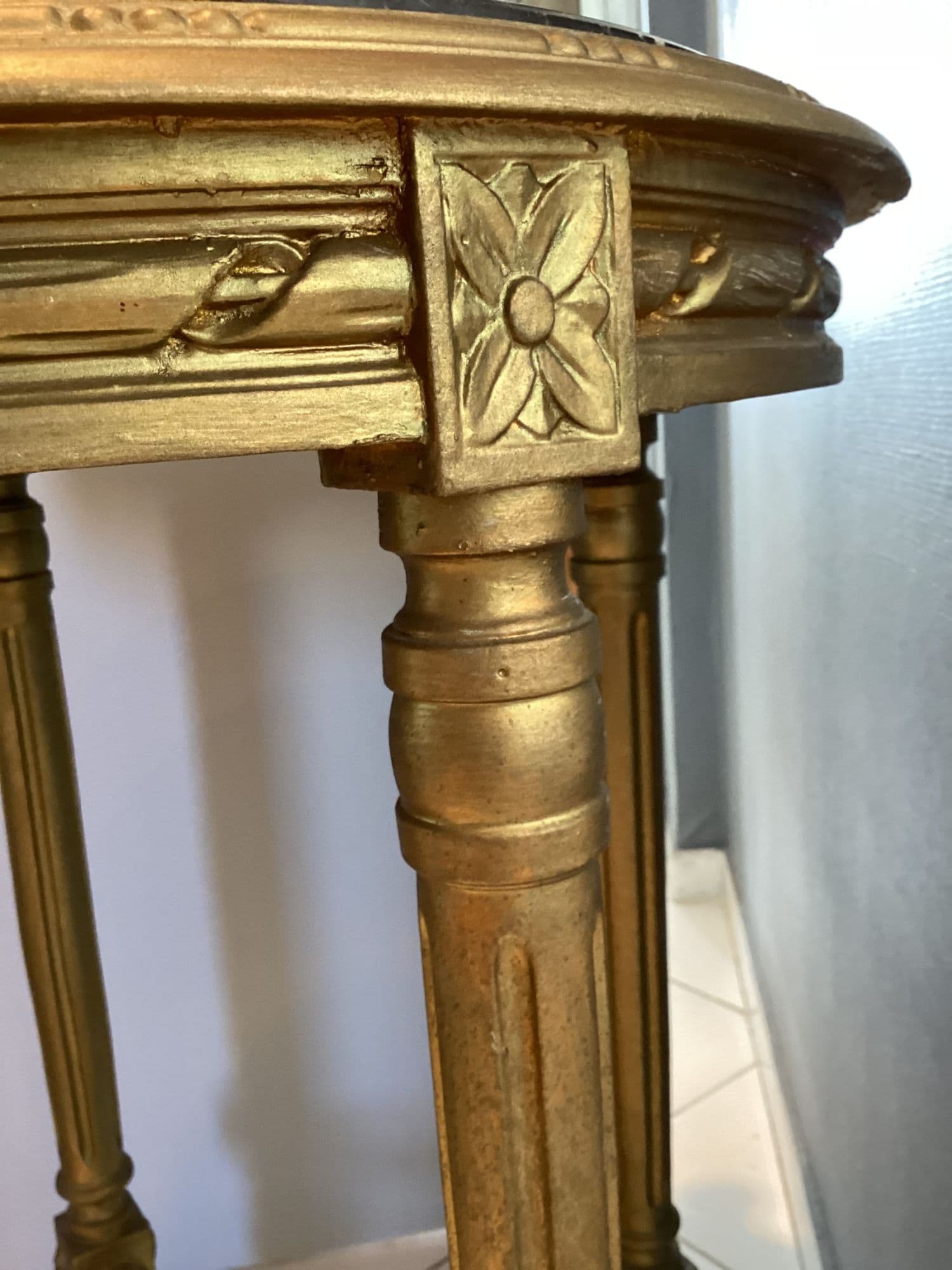 Table De Milieu Avec Marbre Style Louis Xvi