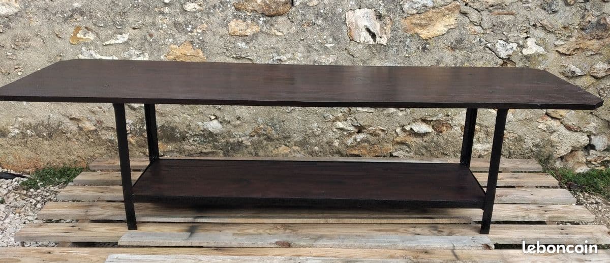 Table Basse Ou Banc Style Industriel .