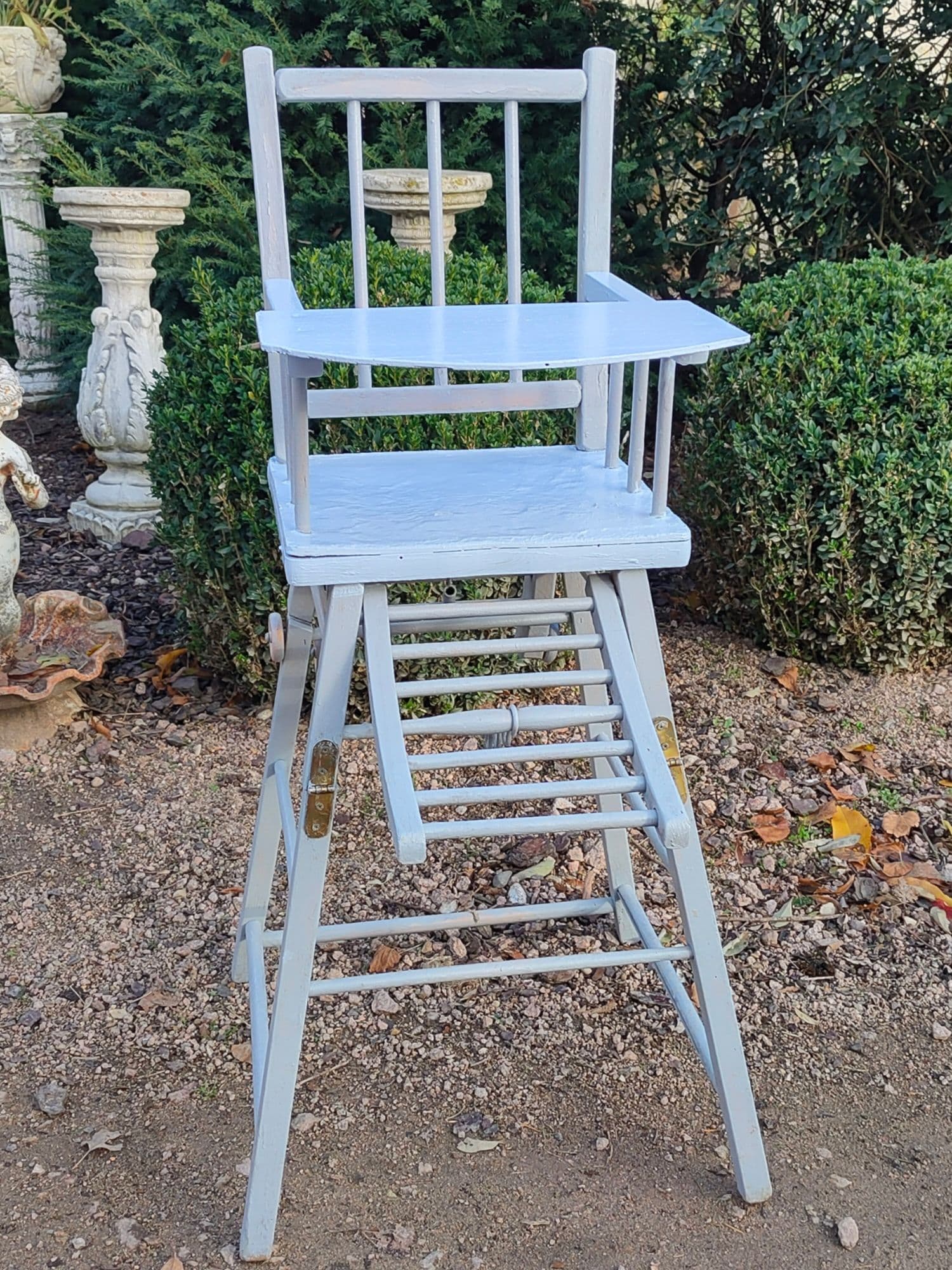 Chaise bébé gris clair