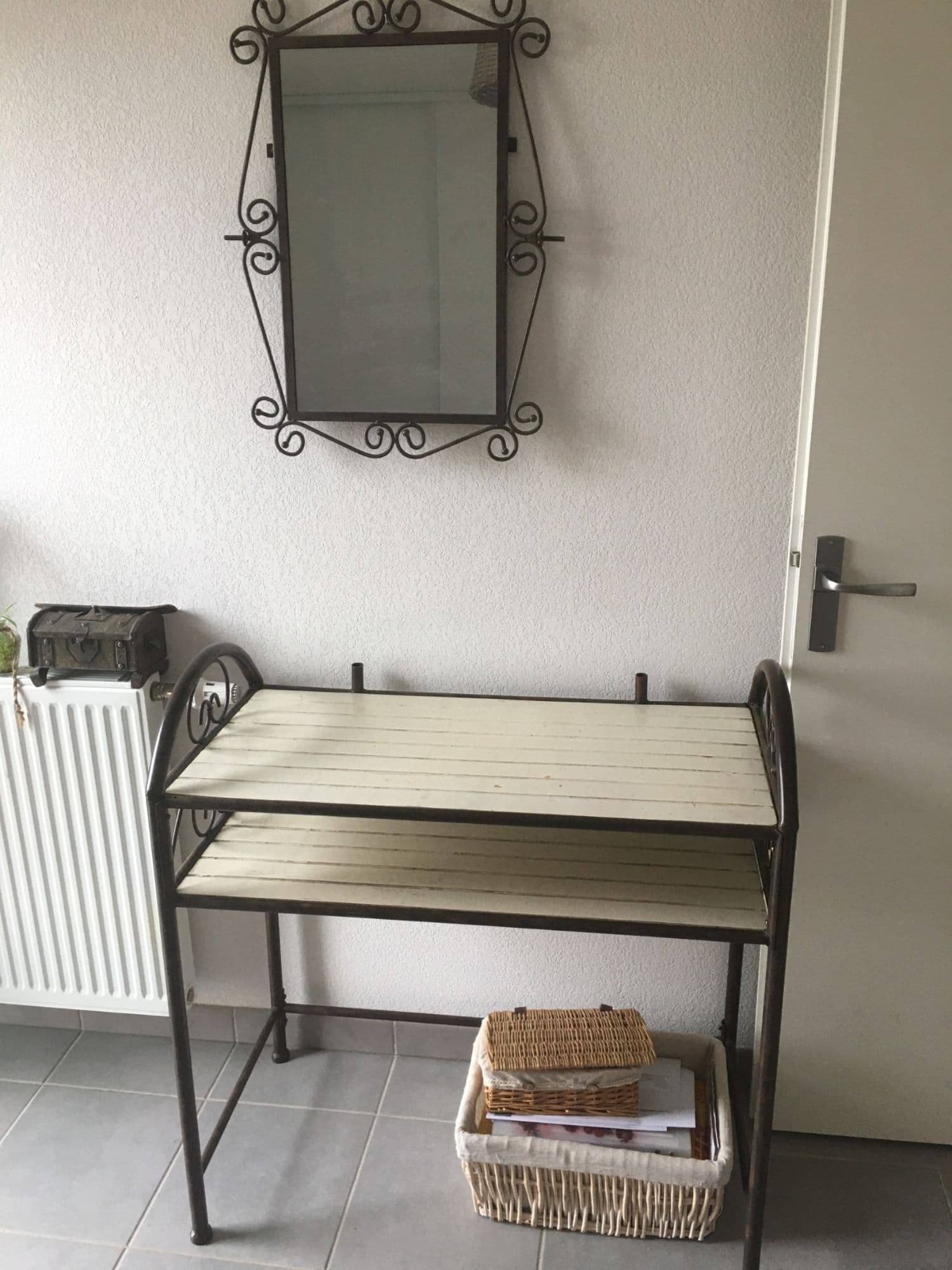 Table En Métal Et Bois Avec Miroir Pour Sdb Ou Chambre Style Vintage